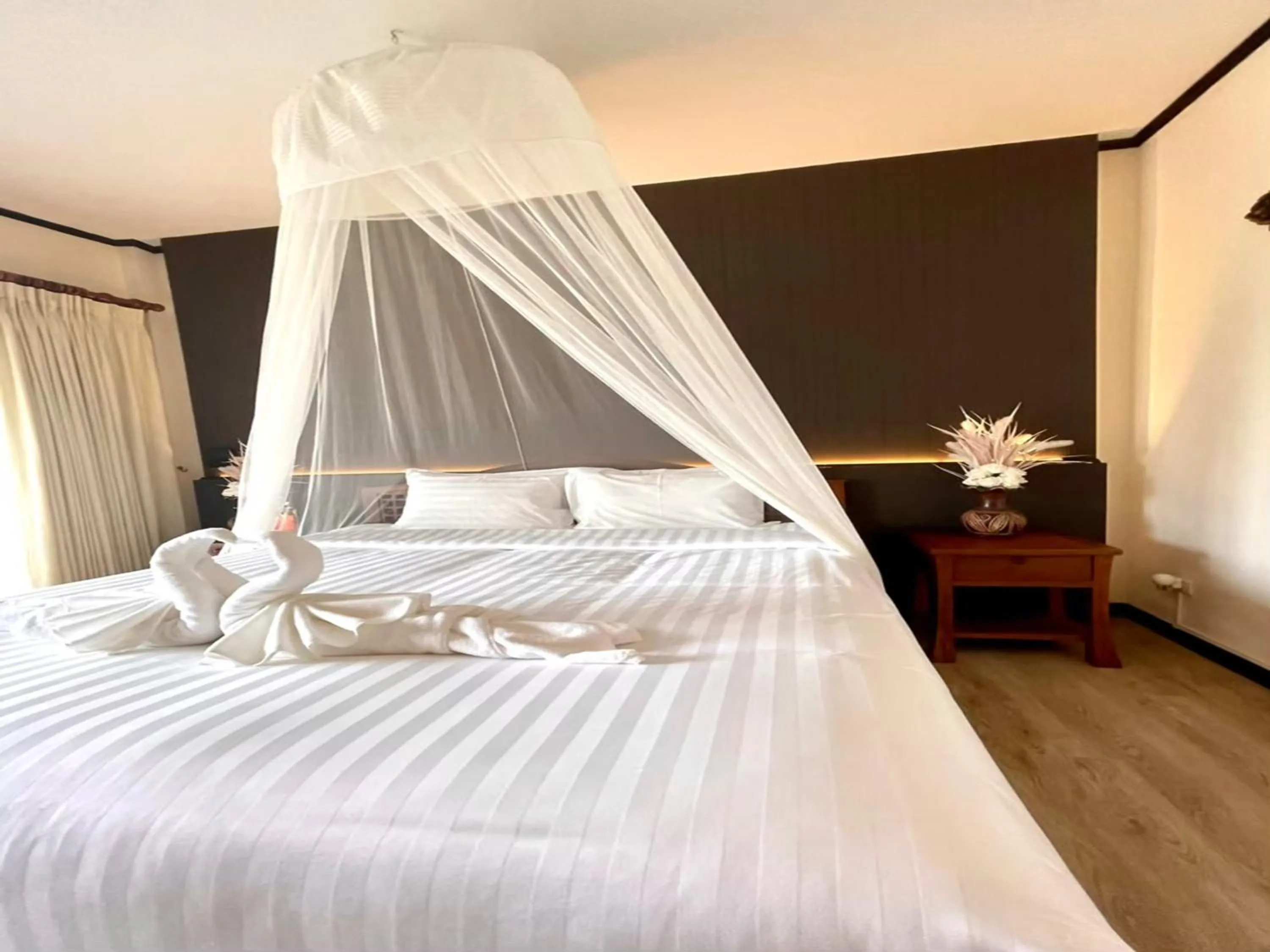 Bed in Na Mantra Resort