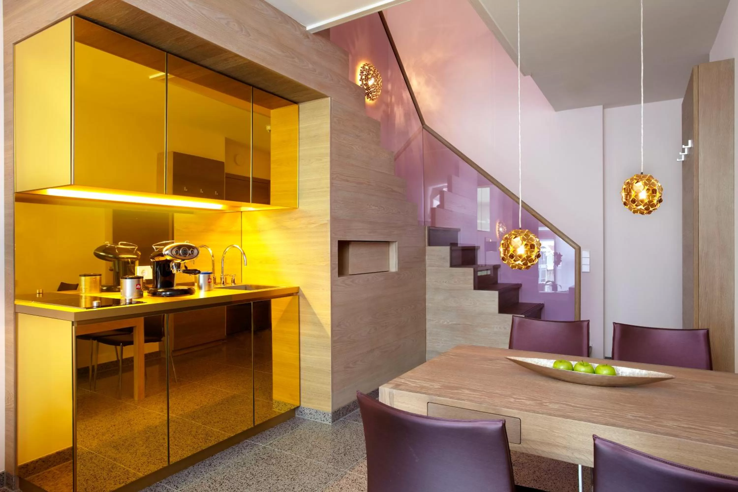 Photo of the whole room, Kitchen/Kitchenette in abito Suites