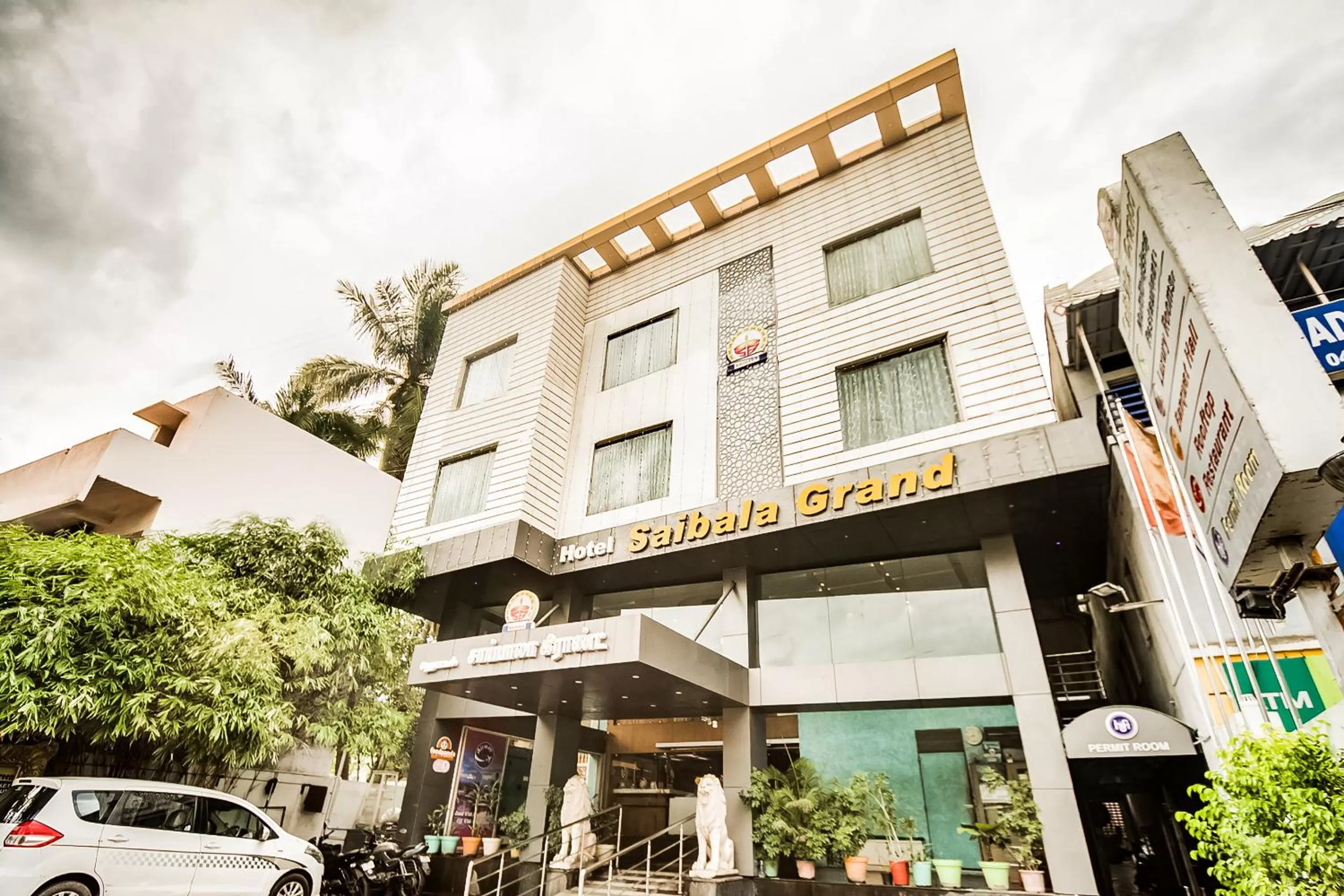 Facade/entrance in Saibala Grand Airport Hotel