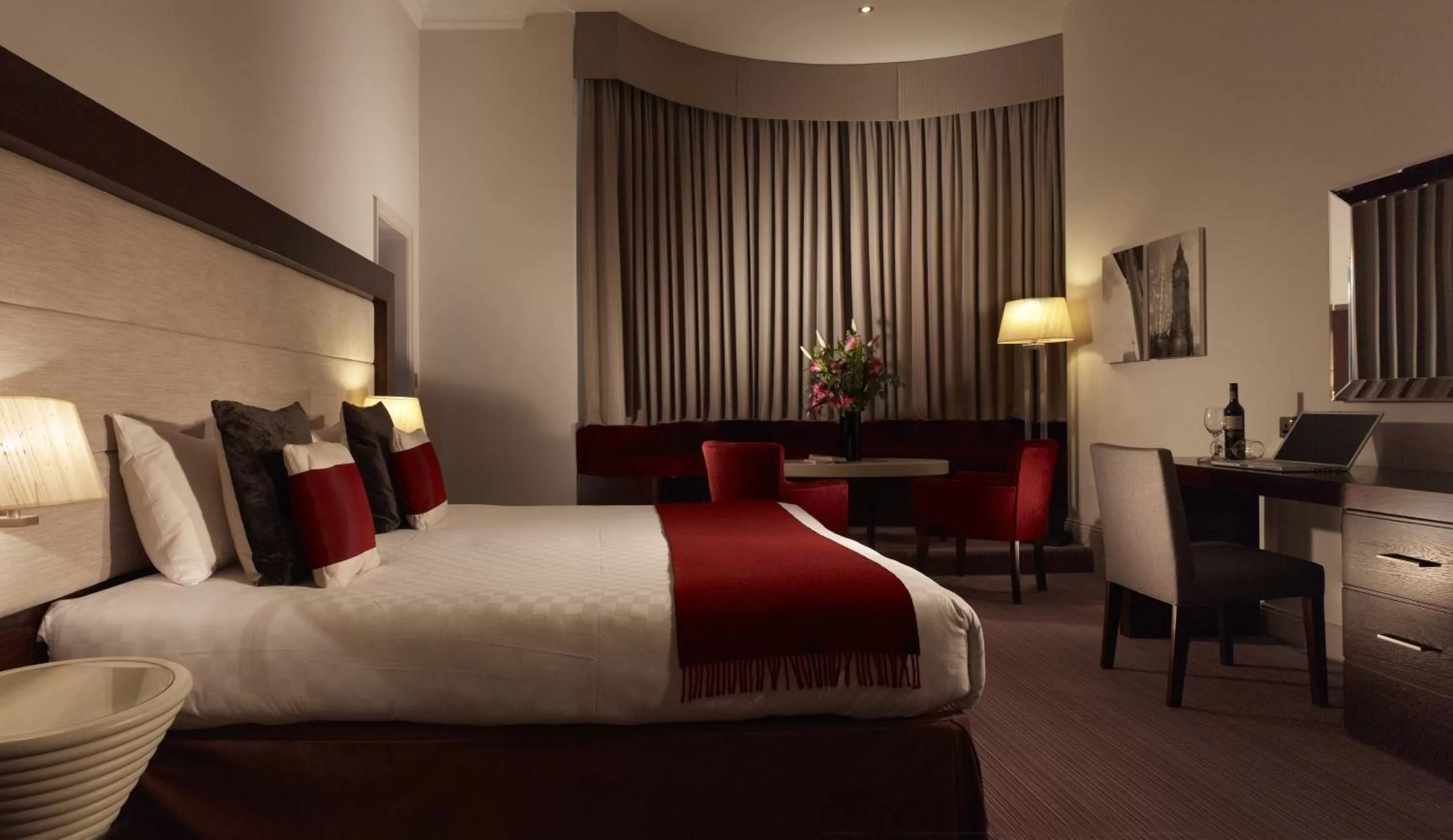 Executive King Room in Thistle London Holborn