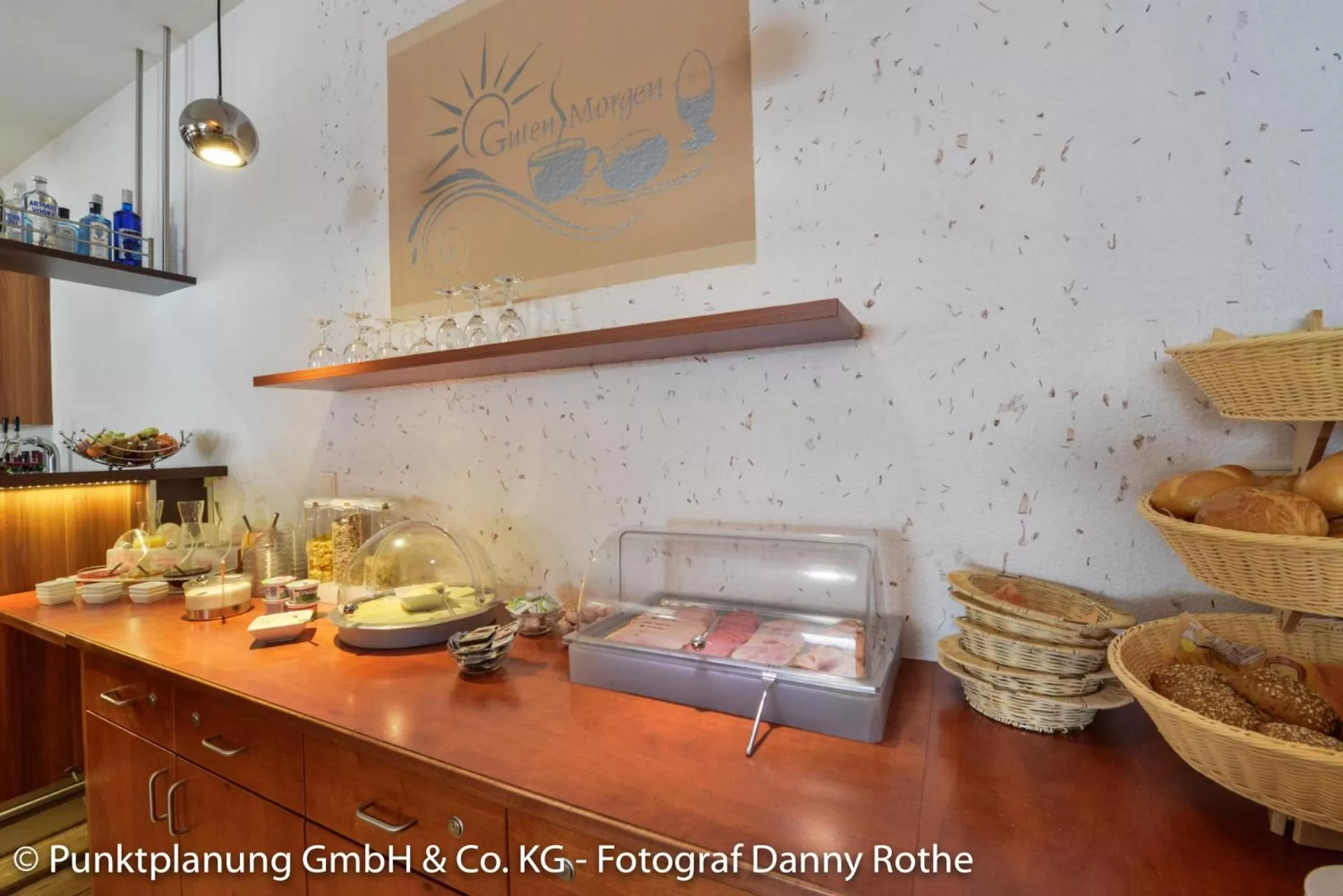 Breakfast in Hotel-Renner