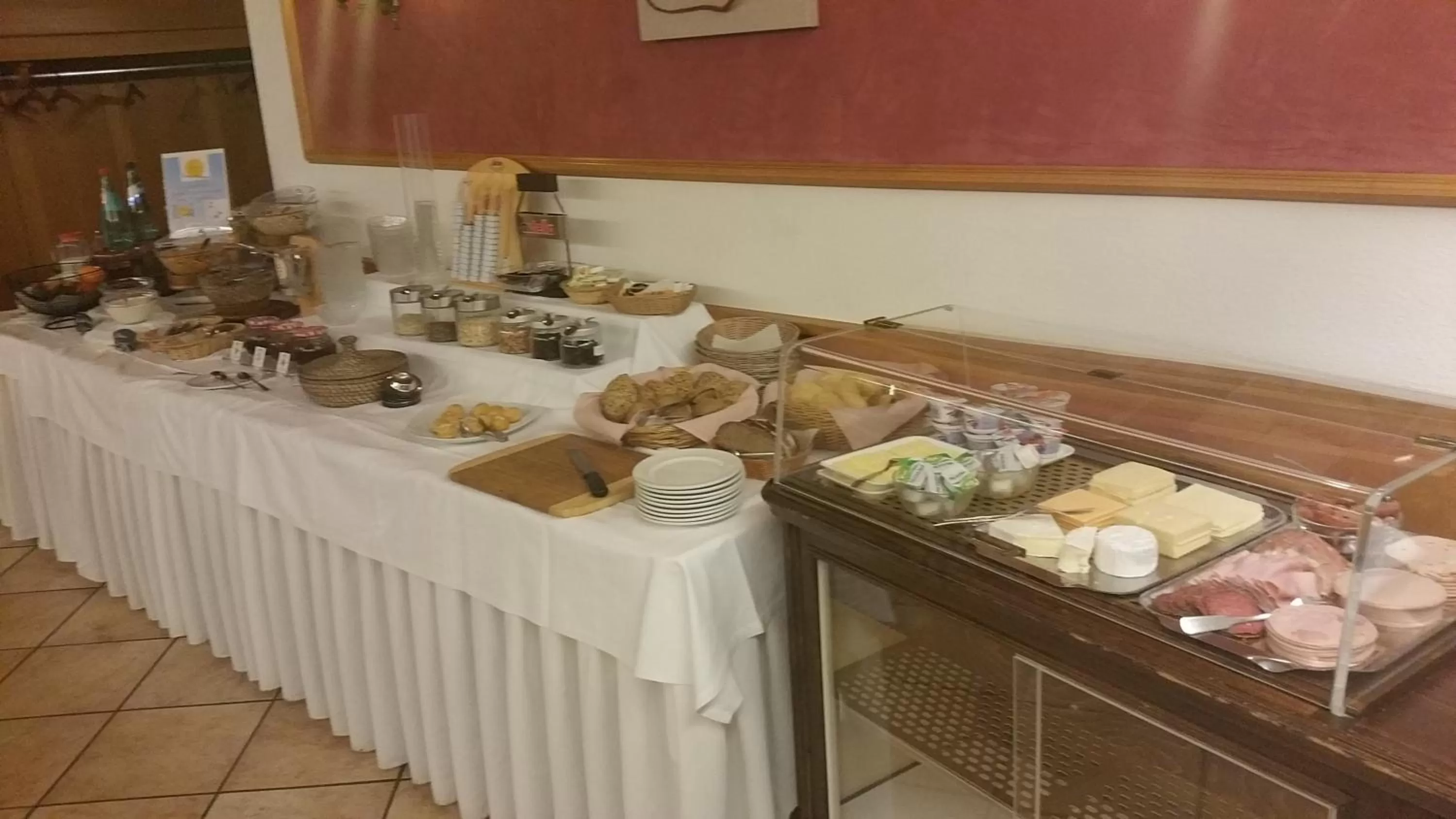 Food and drinks in Hotel-Restaurant Fröhlich