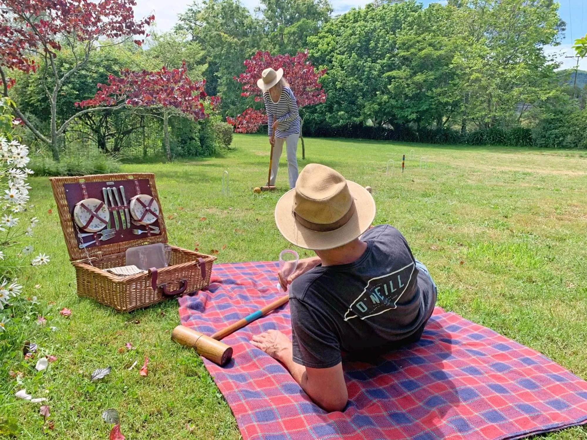 Garden in Quail Farm, Colonial charm