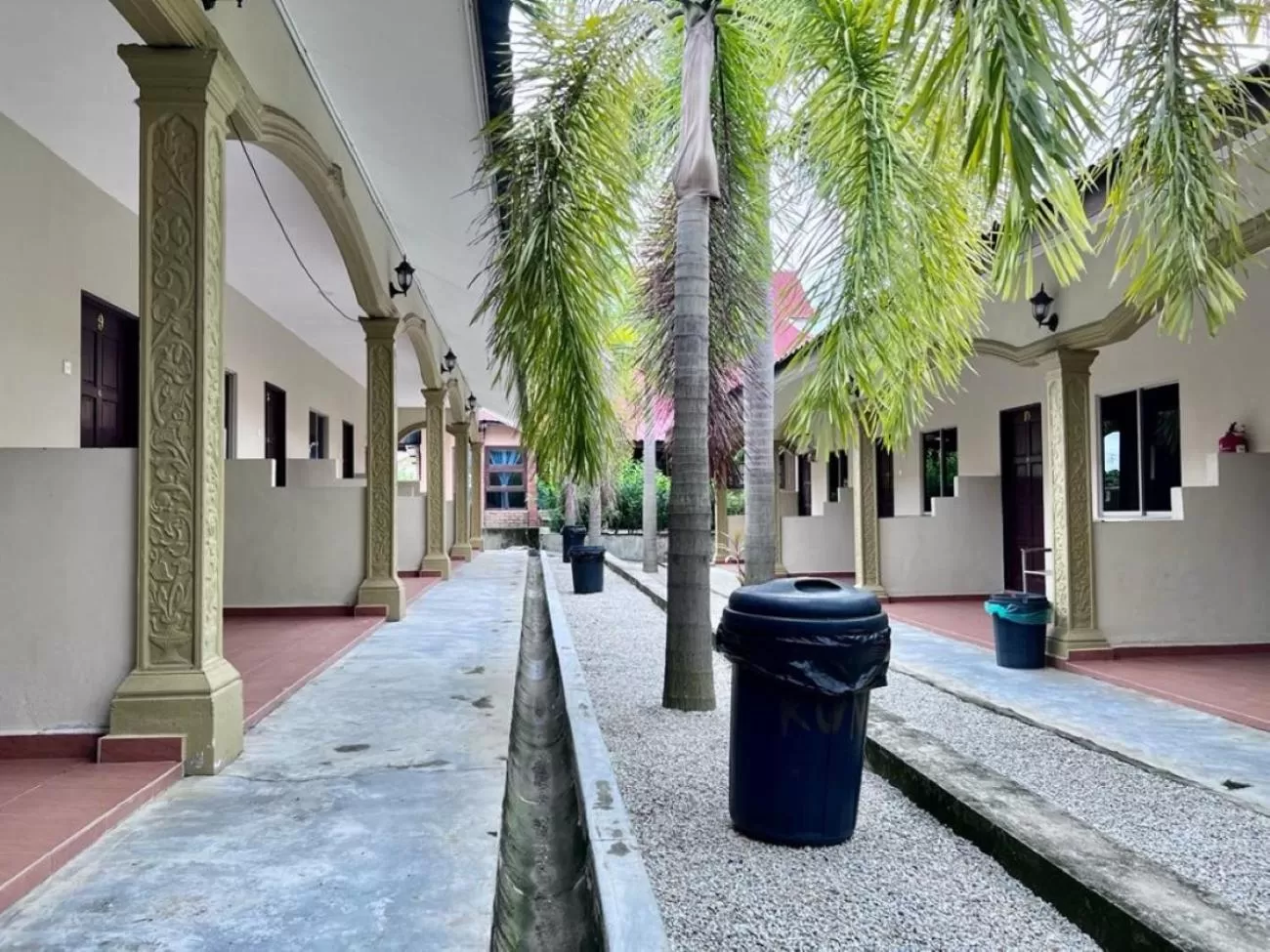 Day in Dhania Cenang Beach Motel