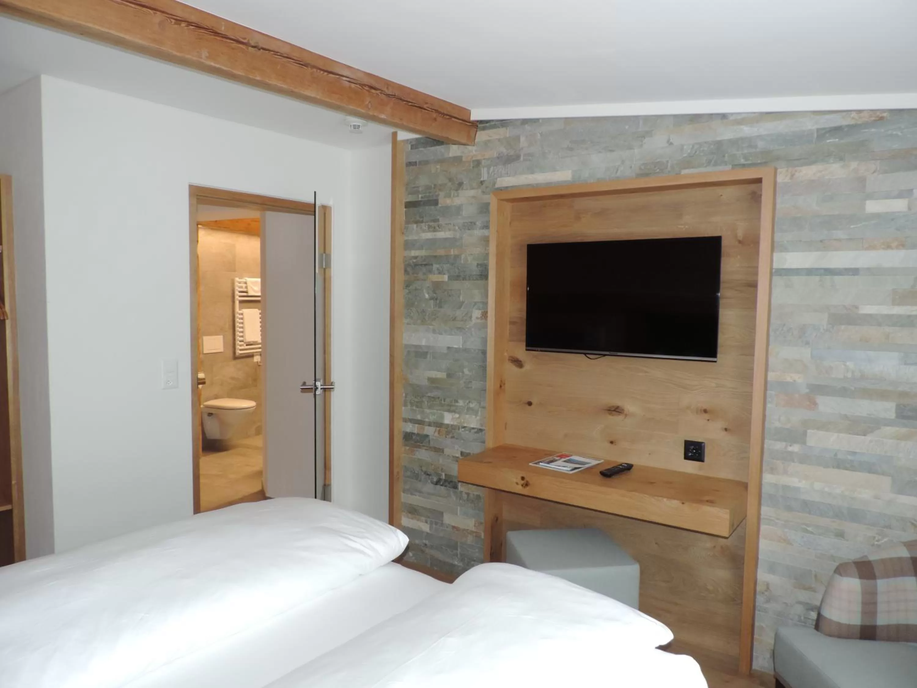 Superior Double Room in Hotel Spöl Restaurant