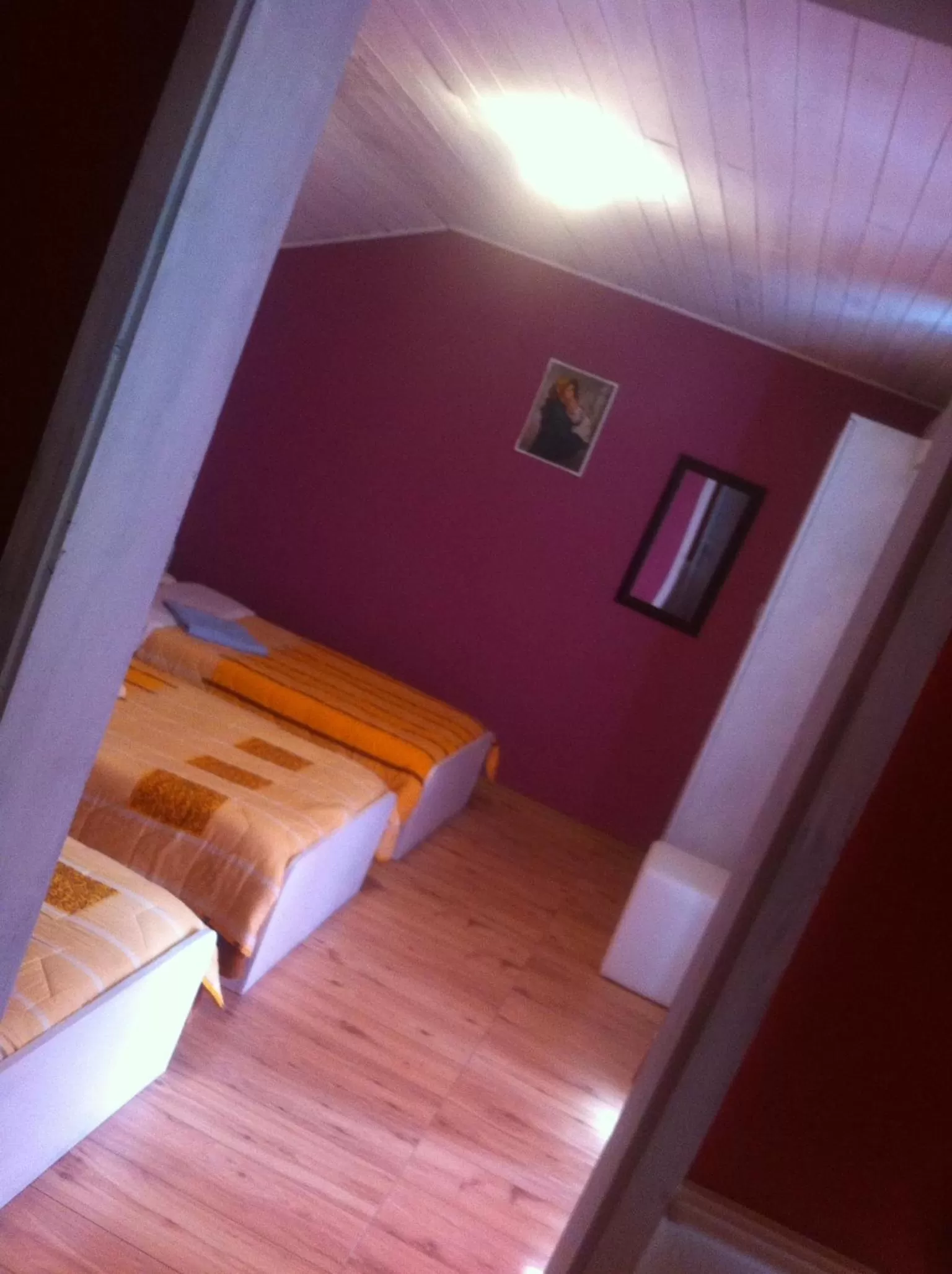 Photo of the whole room, Bed in Pansion Eden