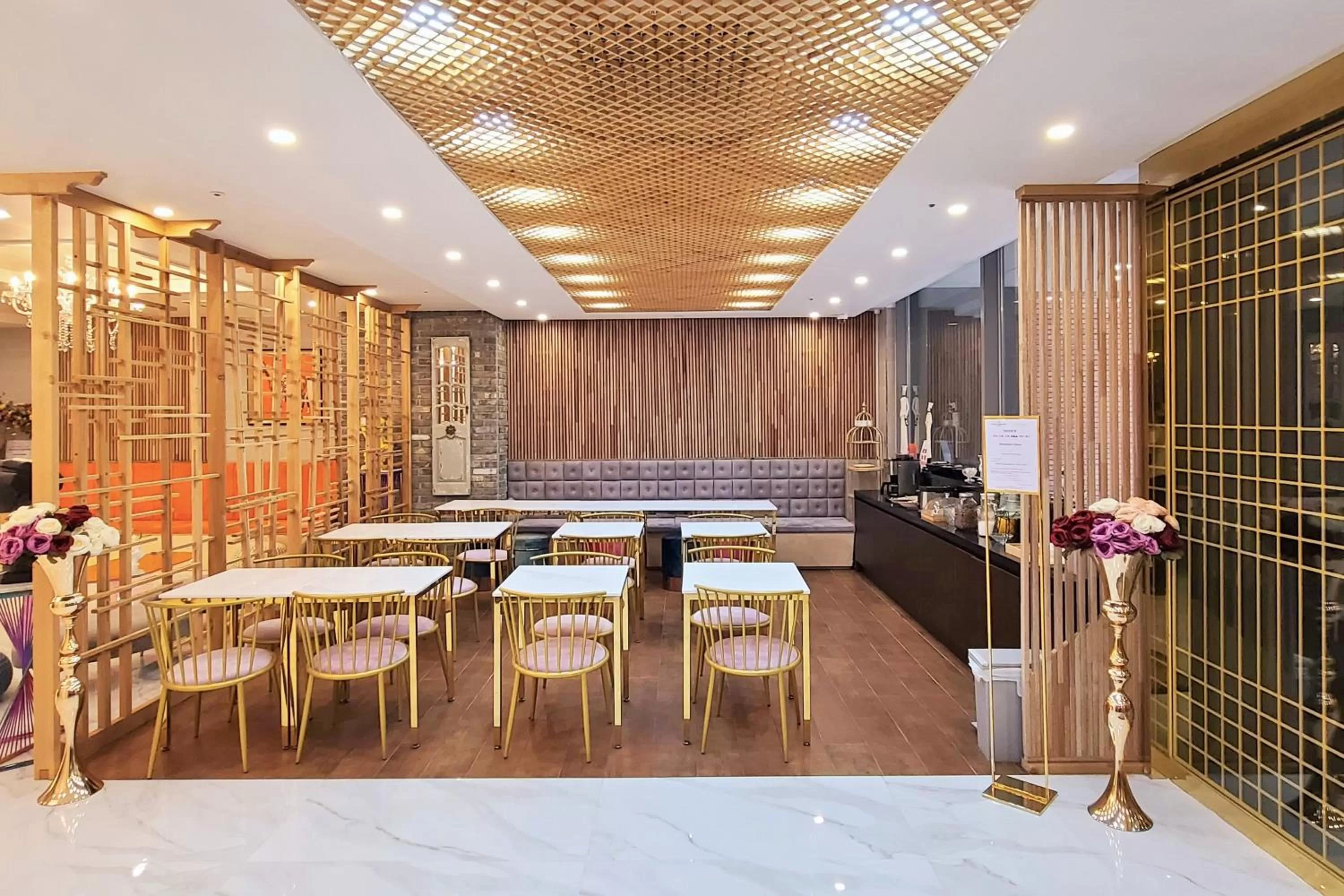 Restaurant/places to eat in Central Park Hotel Busan