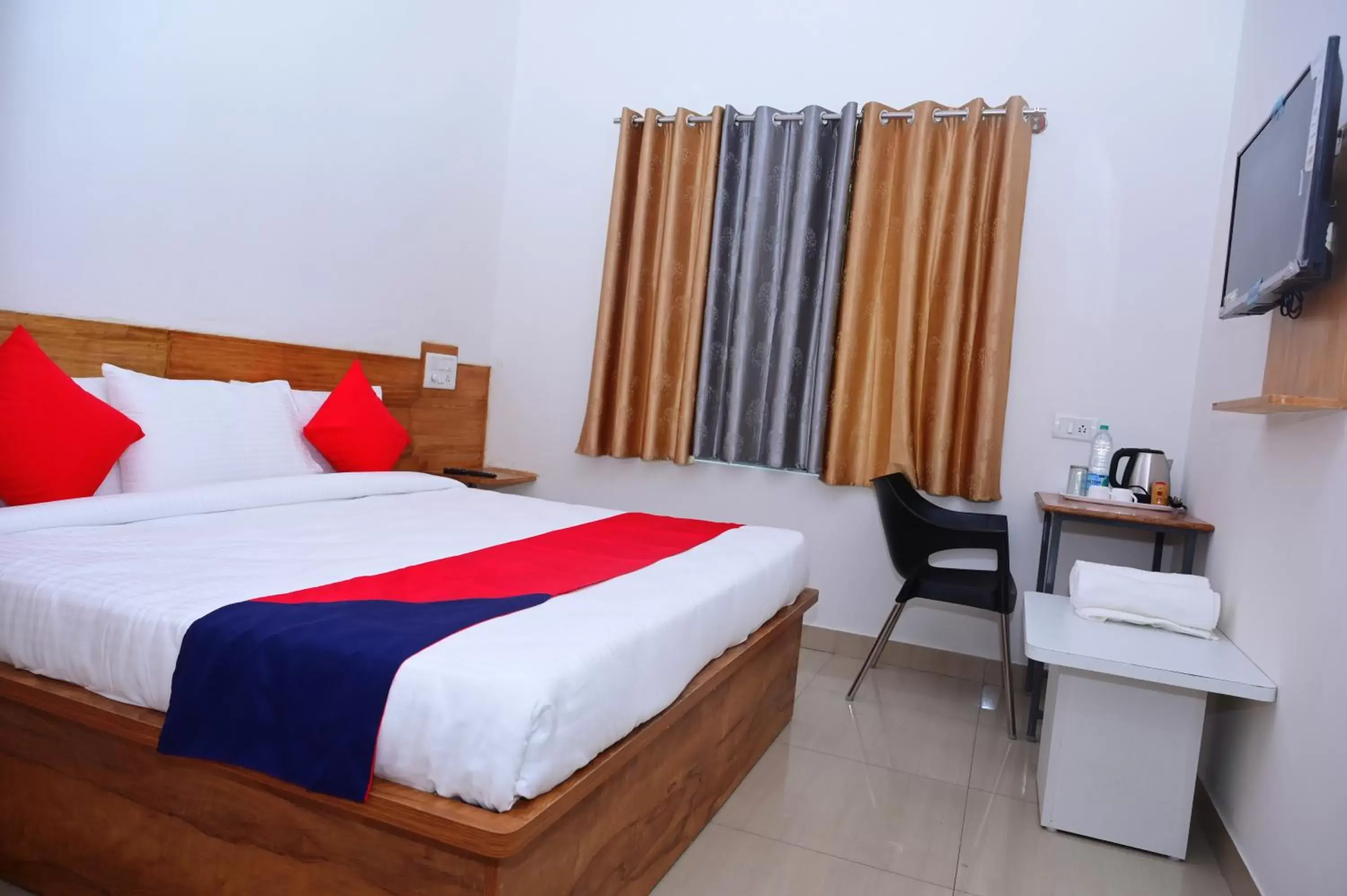 Standard Double Room with Fan - single occupancy in Hotel Stay Shine Standard Double Room with Fan - single occupancy in Hotel Stay Shine