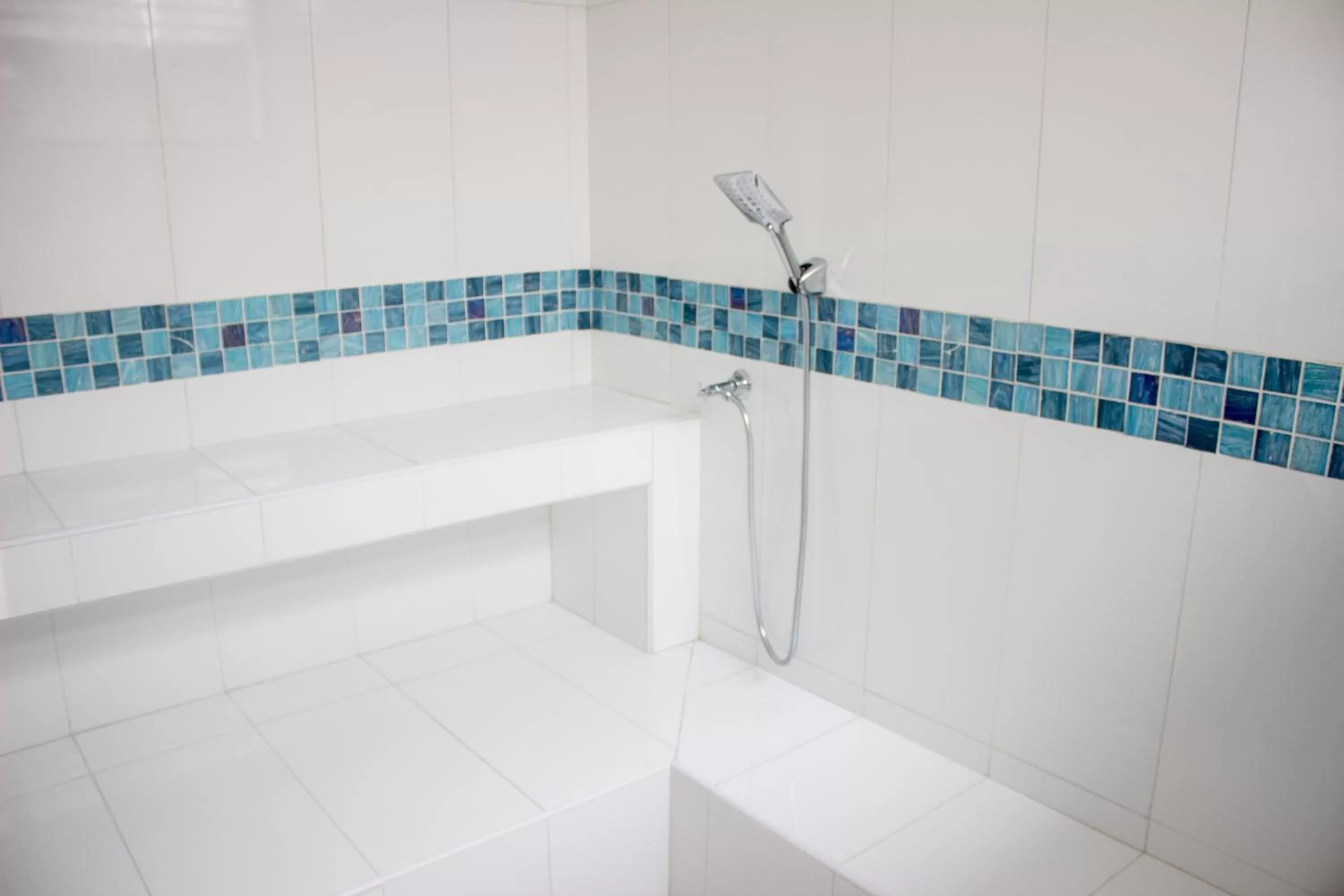 Steam room, Bathroom in Cotinga Hotel Spa