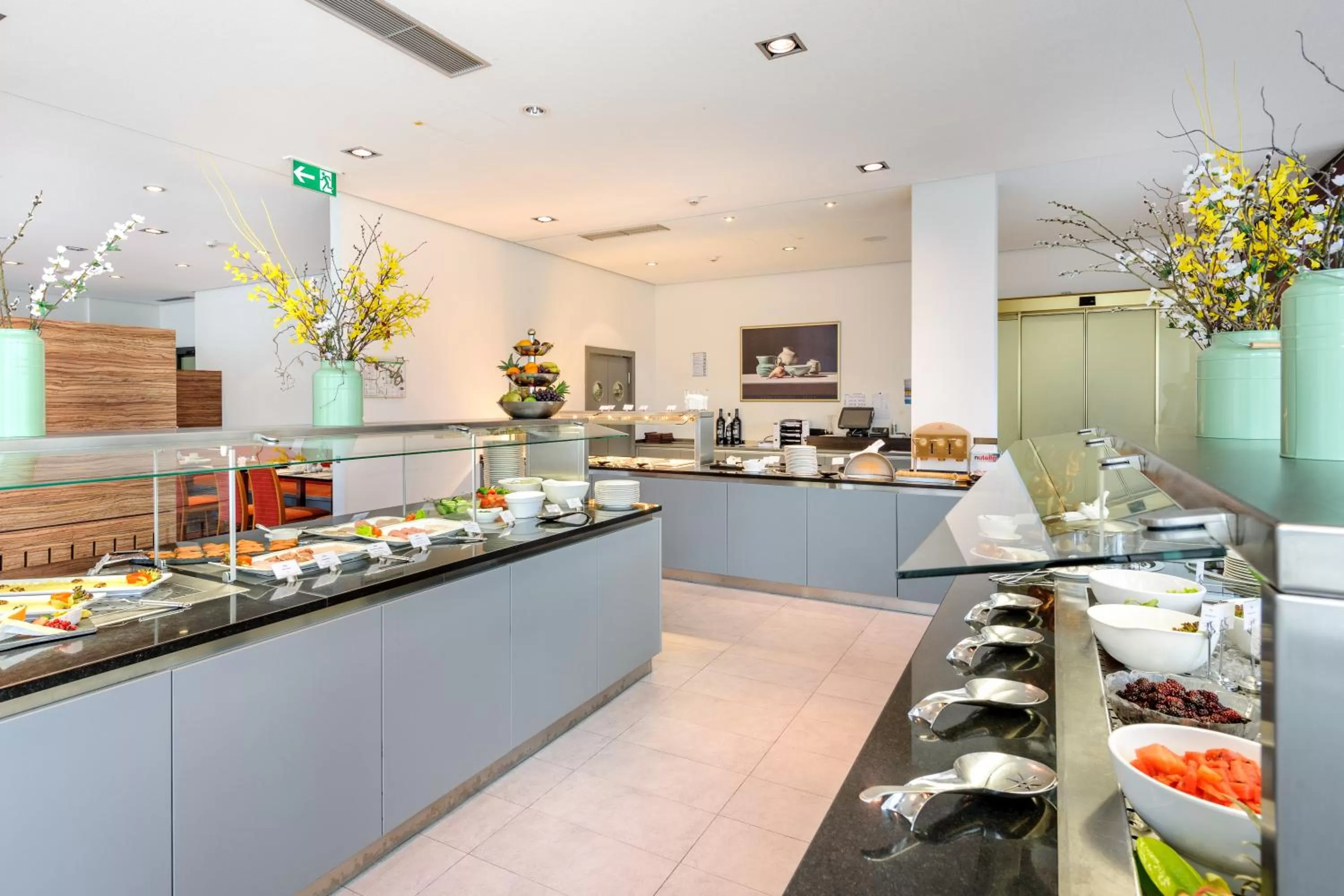 Restaurant/places to eat in Mercure Hotel München Süd Messe