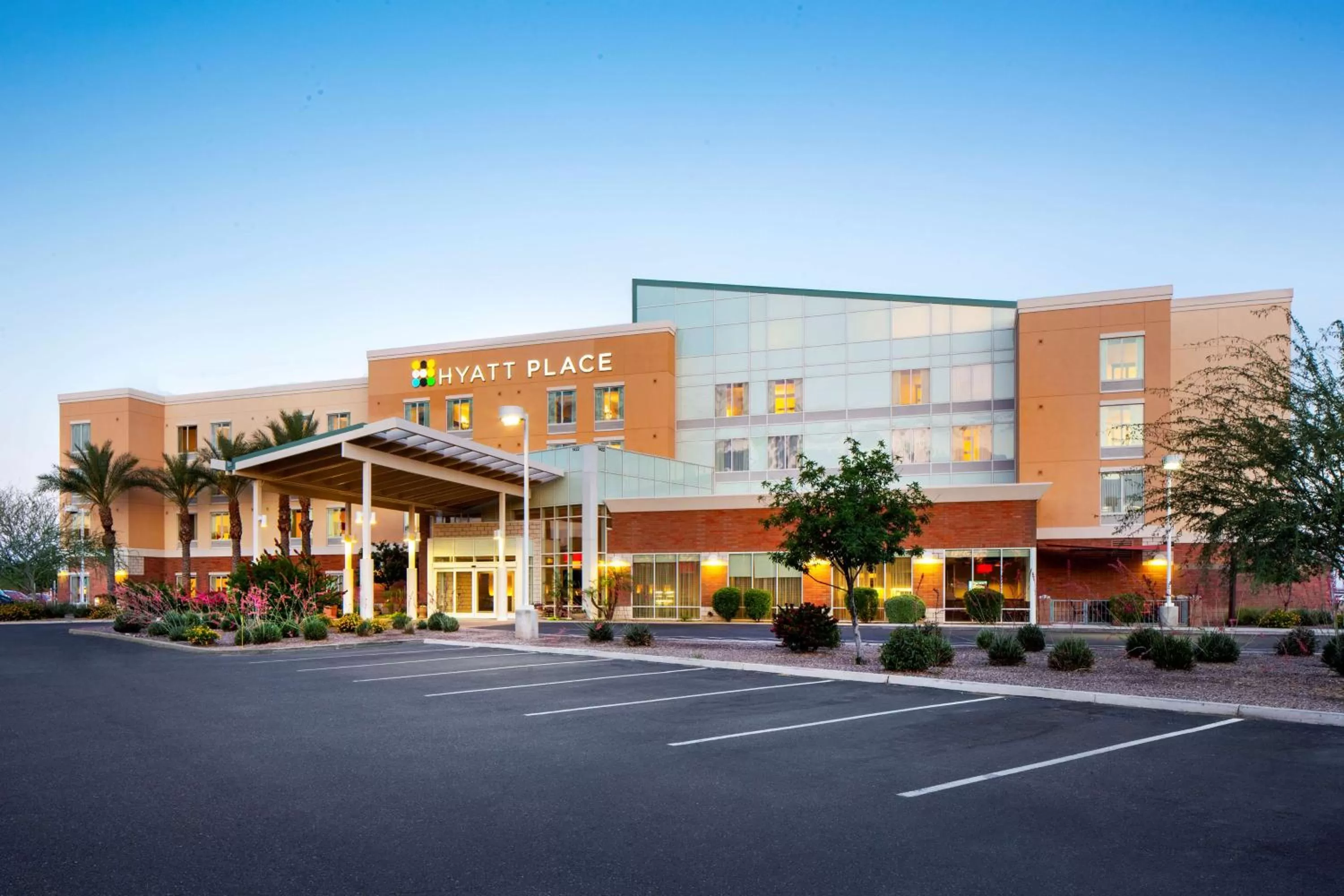 Property building in Hyatt Place Phoenix/ Mesa