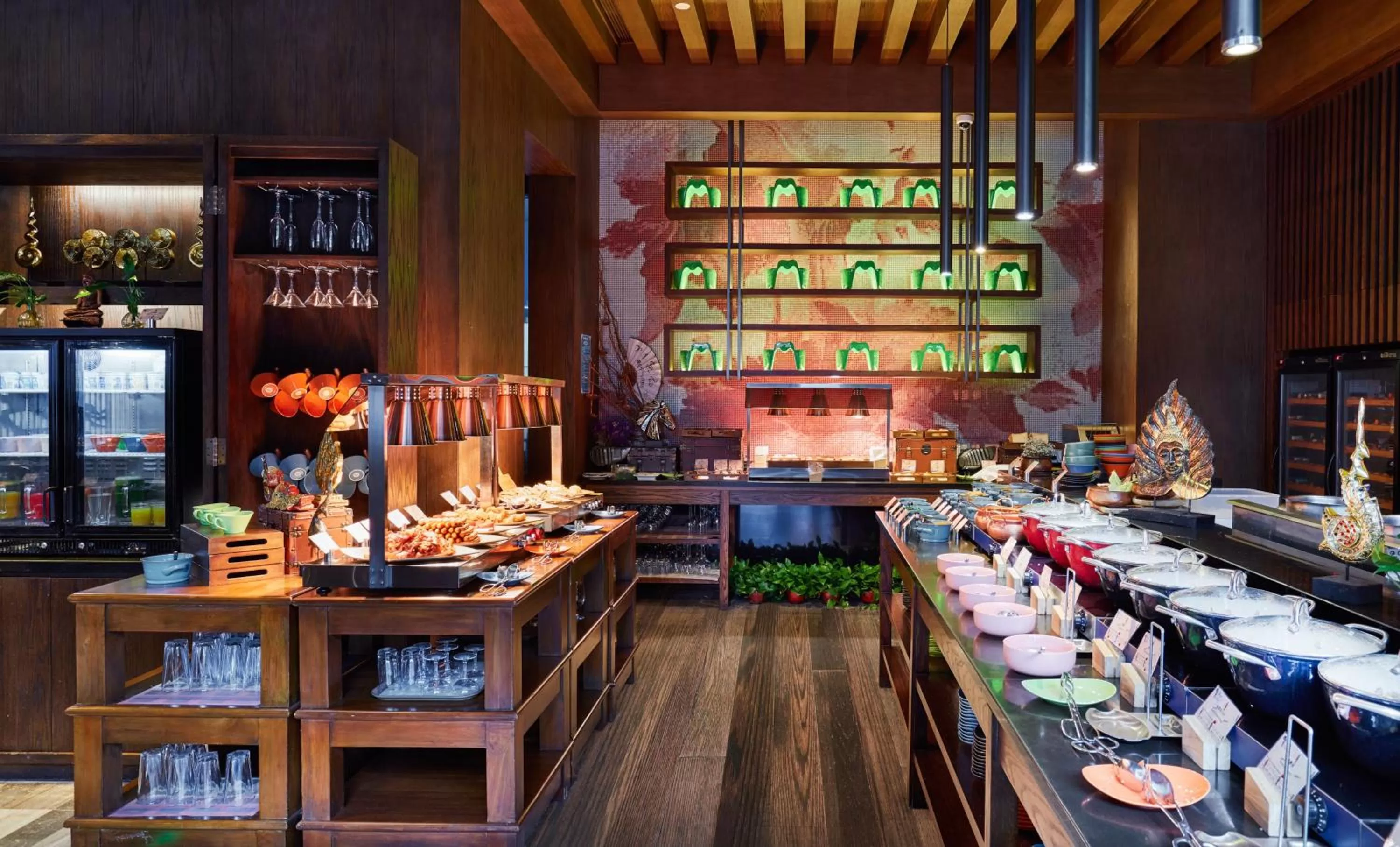 Restaurant/places to eat in Hotel Indigo Lijiang Ancient Town by IHG