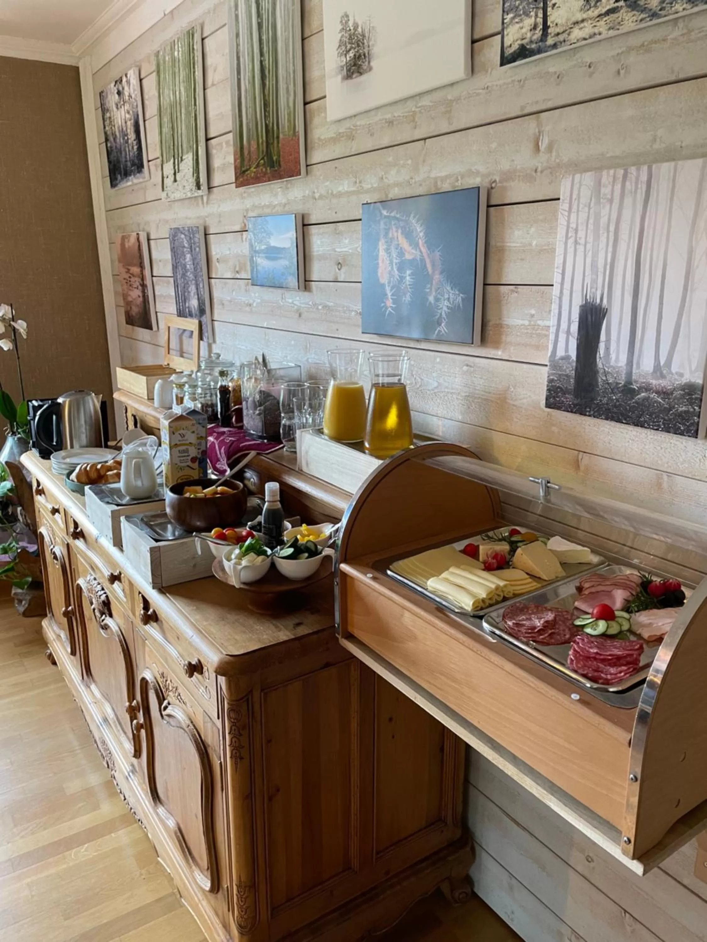 Breakfast, Kitchen/Kitchenette in Yaberg Affären