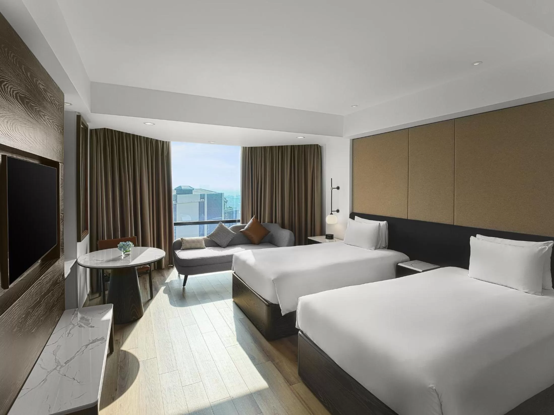 Deluxe Twin Room in Sheraton Hanoi West