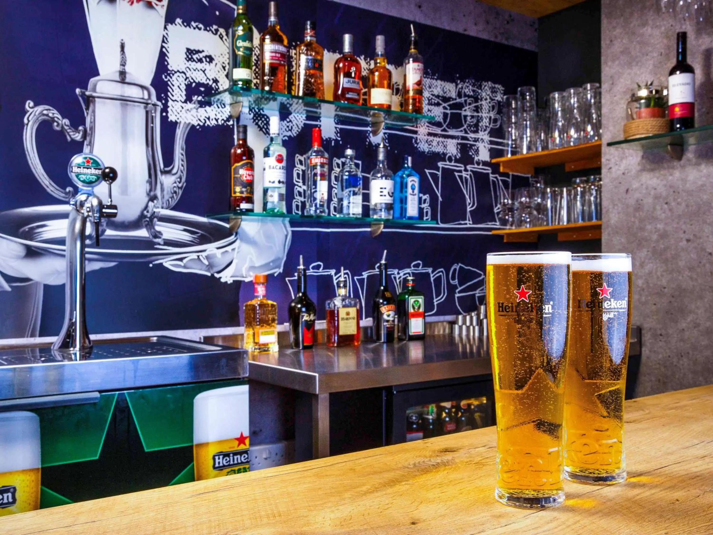 Restaurant/places to eat in ibis budget Hotel Edinburgh Park