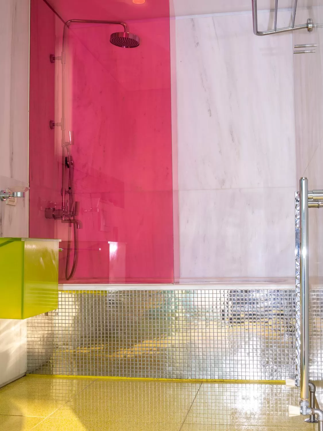 Bathroom in Semiramis