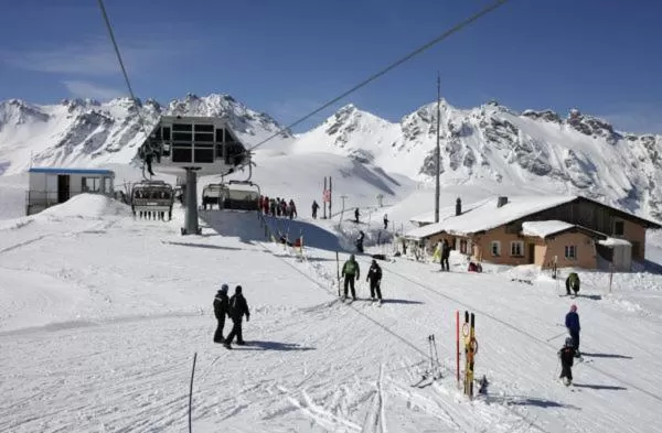 Skiing in Hirschen B&B