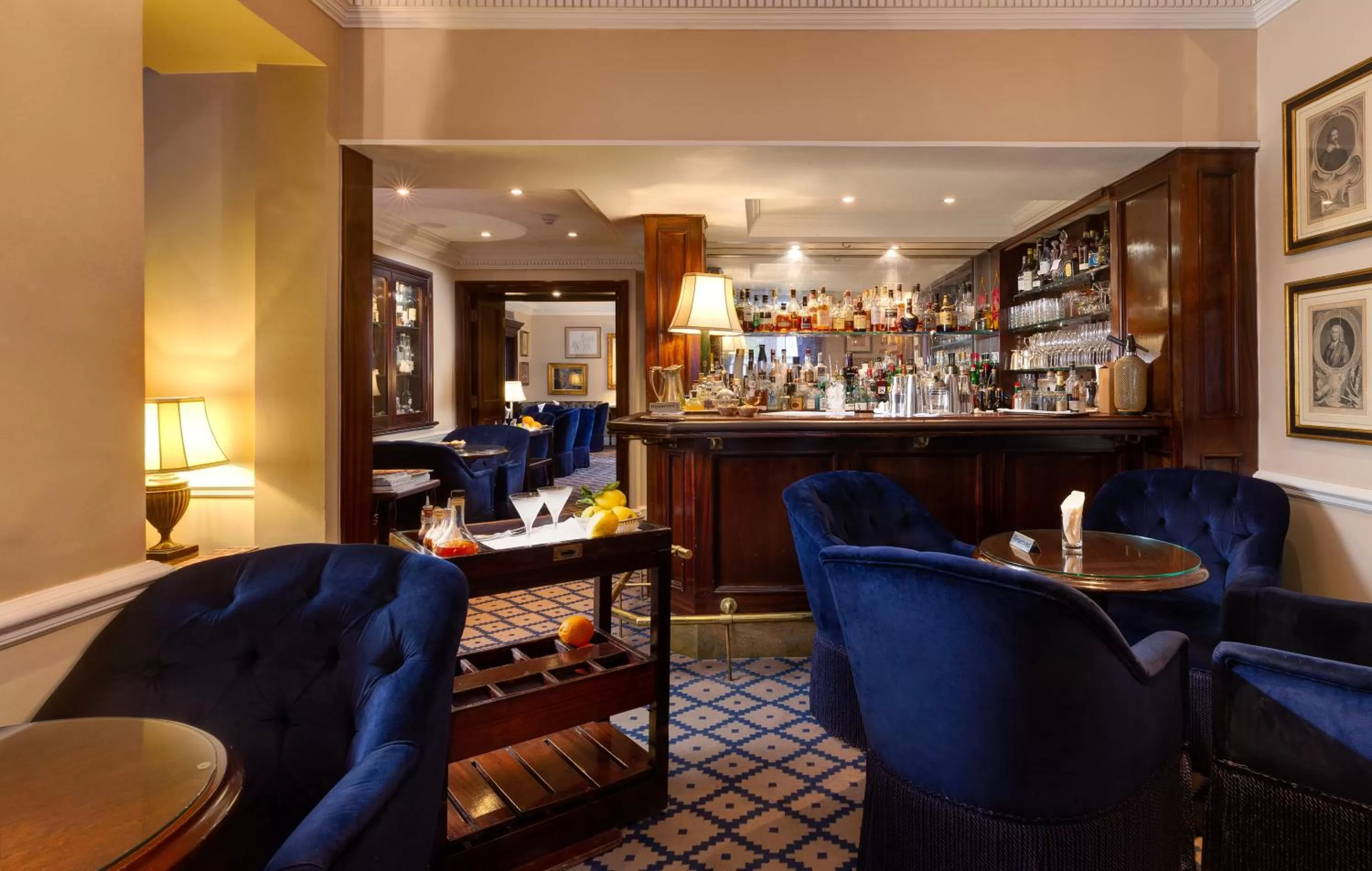 Lounge or bar in Dukes London