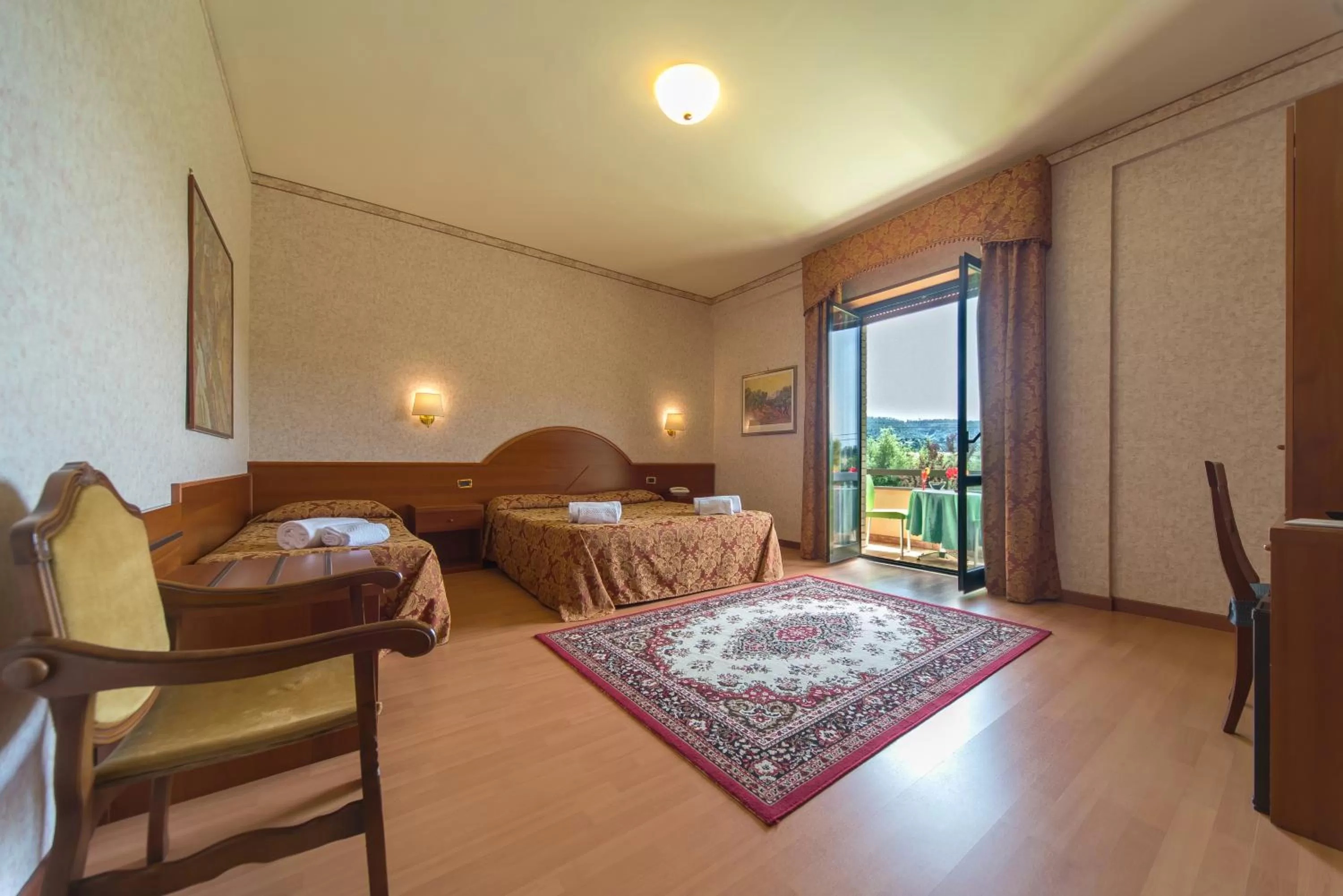 Day, Bed in Hotel Columbus sul Lago