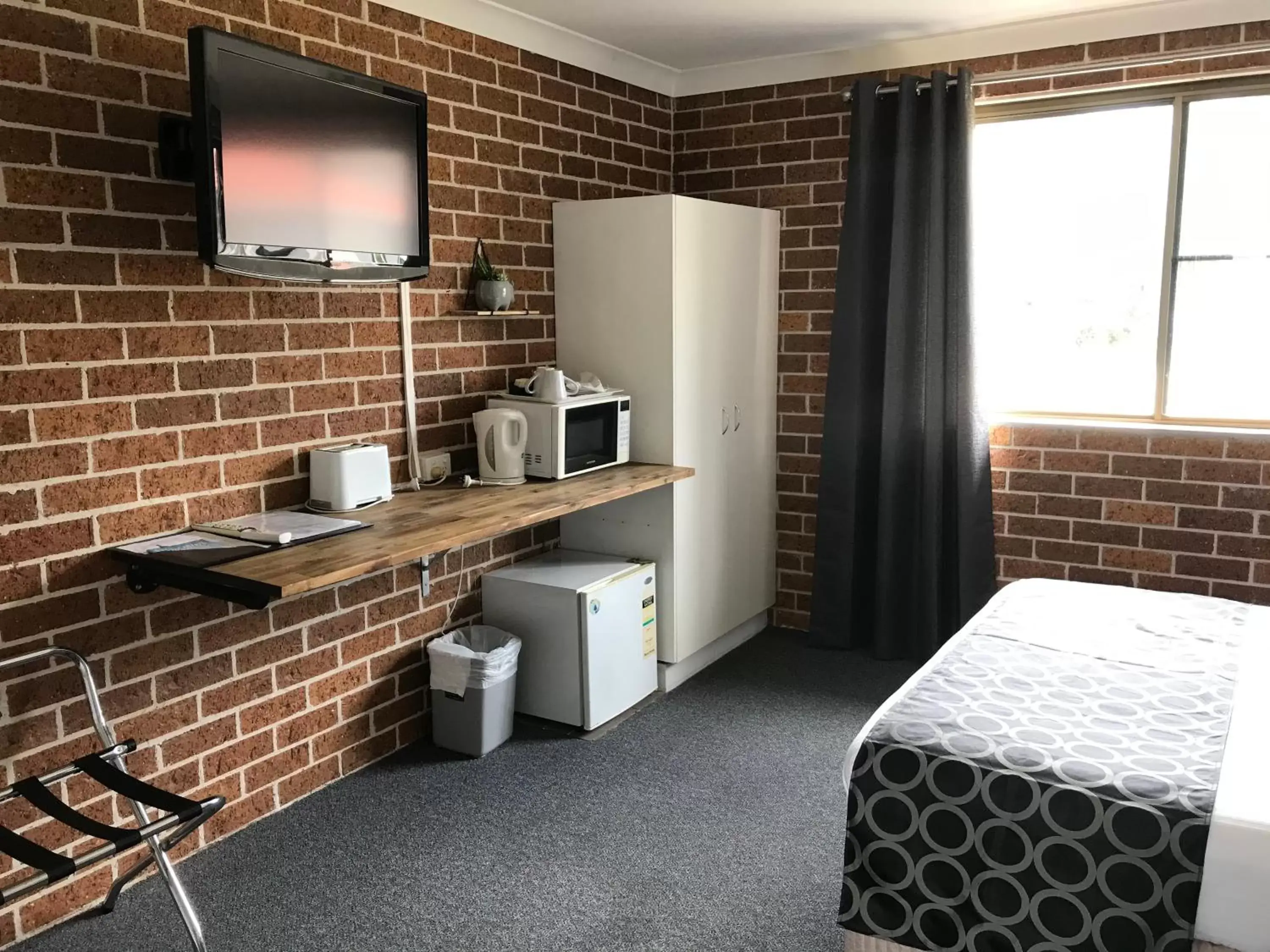 Deluxe Double Room in Coffs Shearwater Motel Deluxe Double Room in Coffs Shearwater Motel