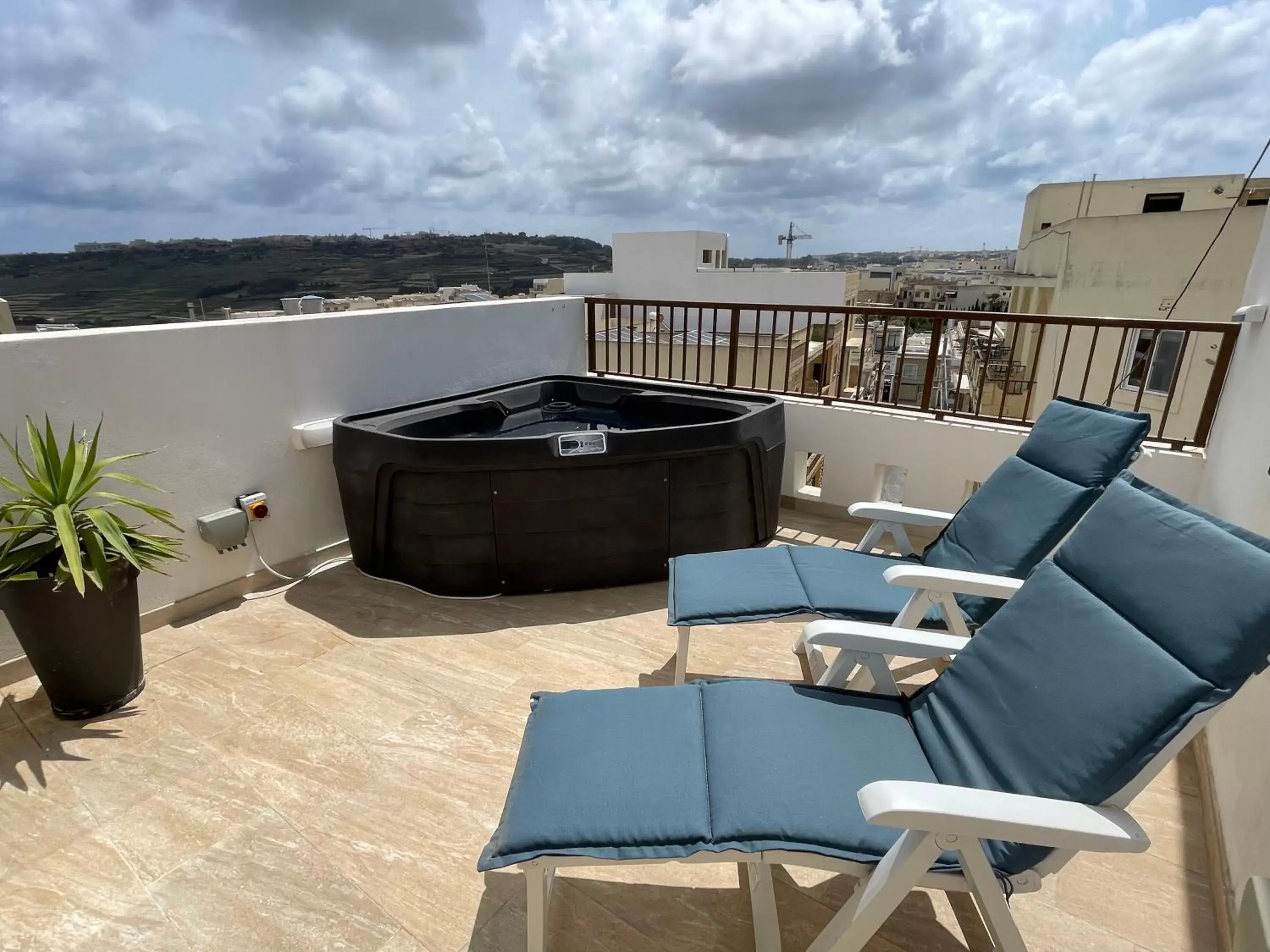 Deluxe Suite with Spa Bath in Alina Boutique Living Deluxe Suite with Spa Bath in Alina Boutique Living