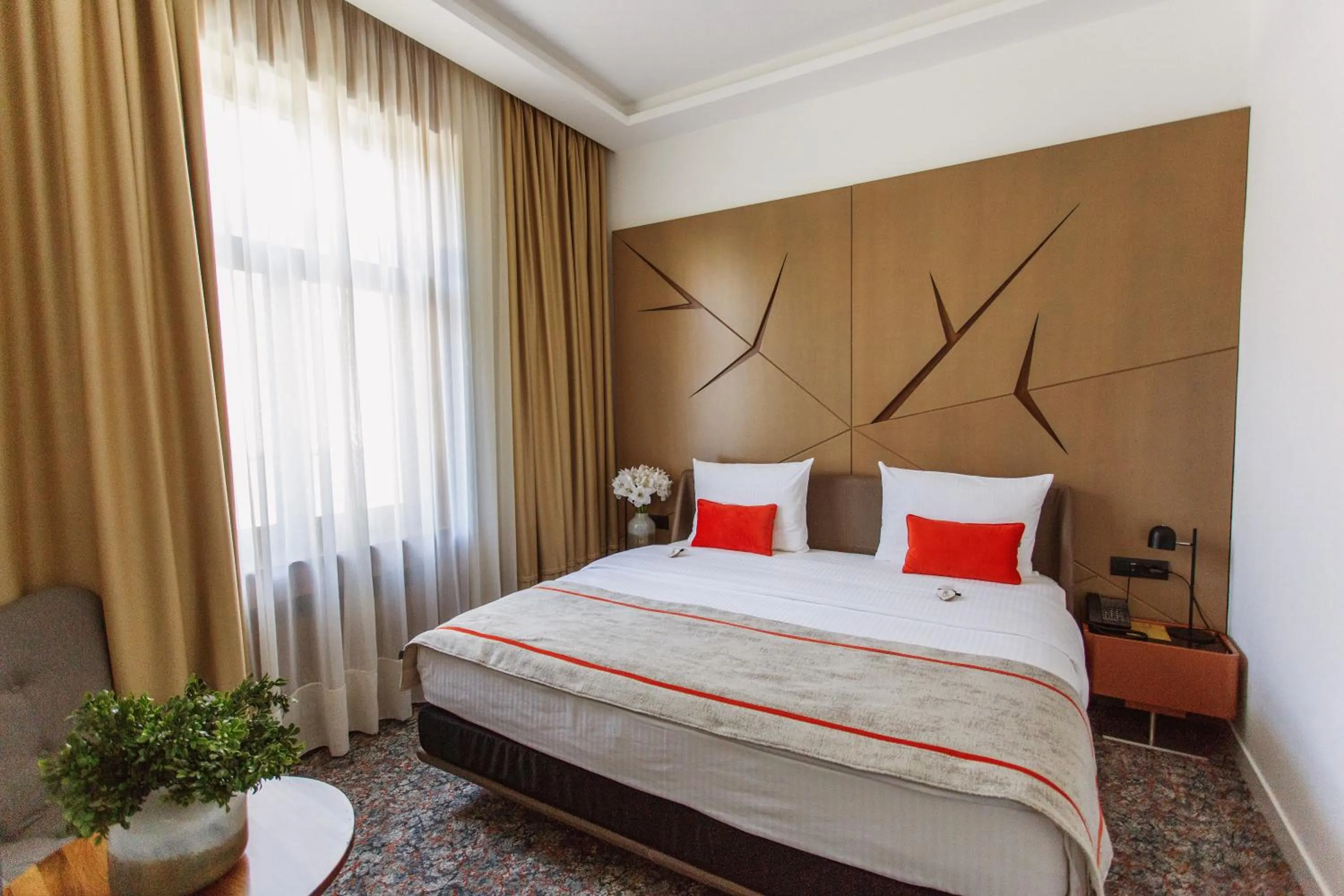 Bedroom, Bed in Hotel Austria & Bosna