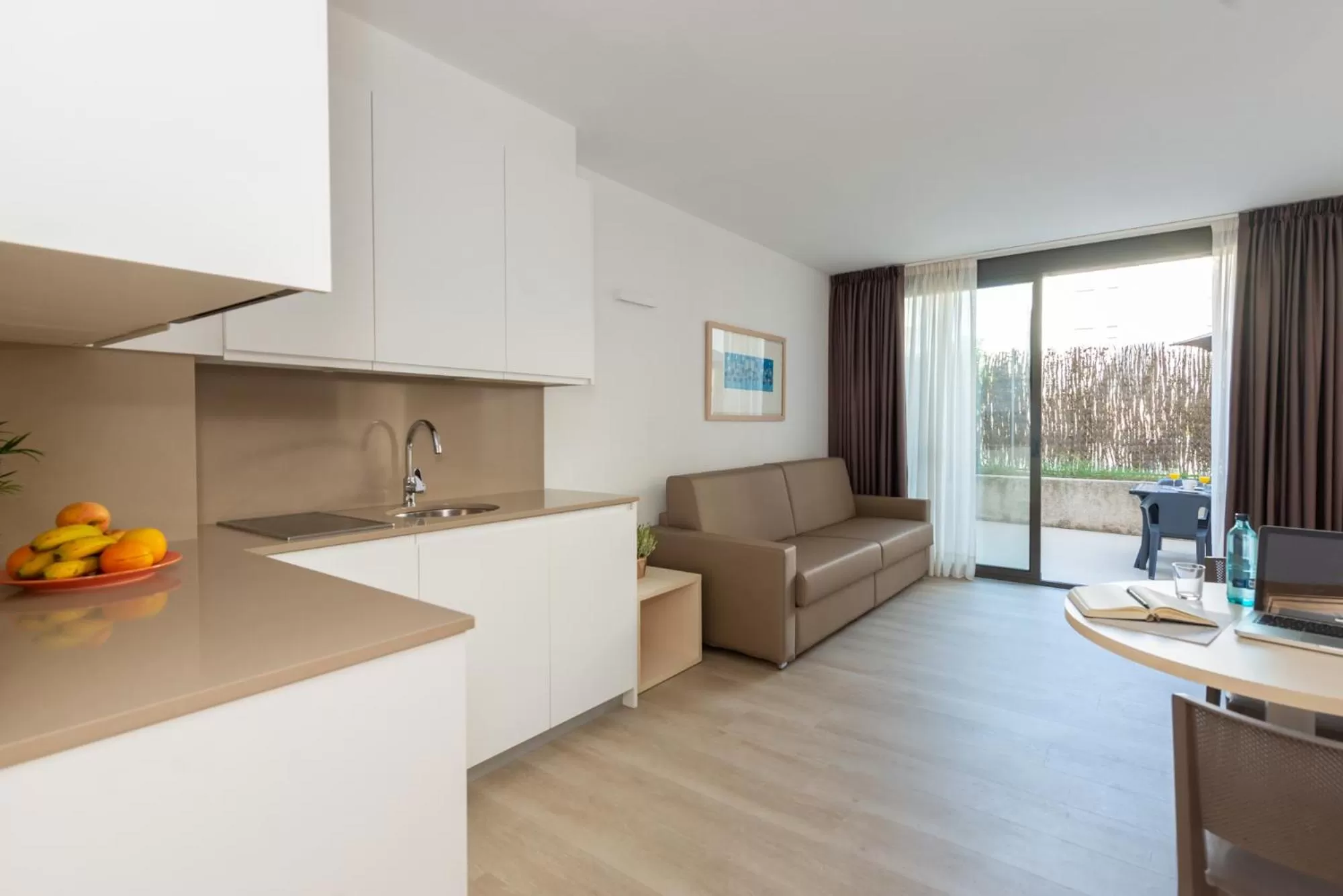 Kitchen or kitchenette in Atenea Park Suites & Apartments