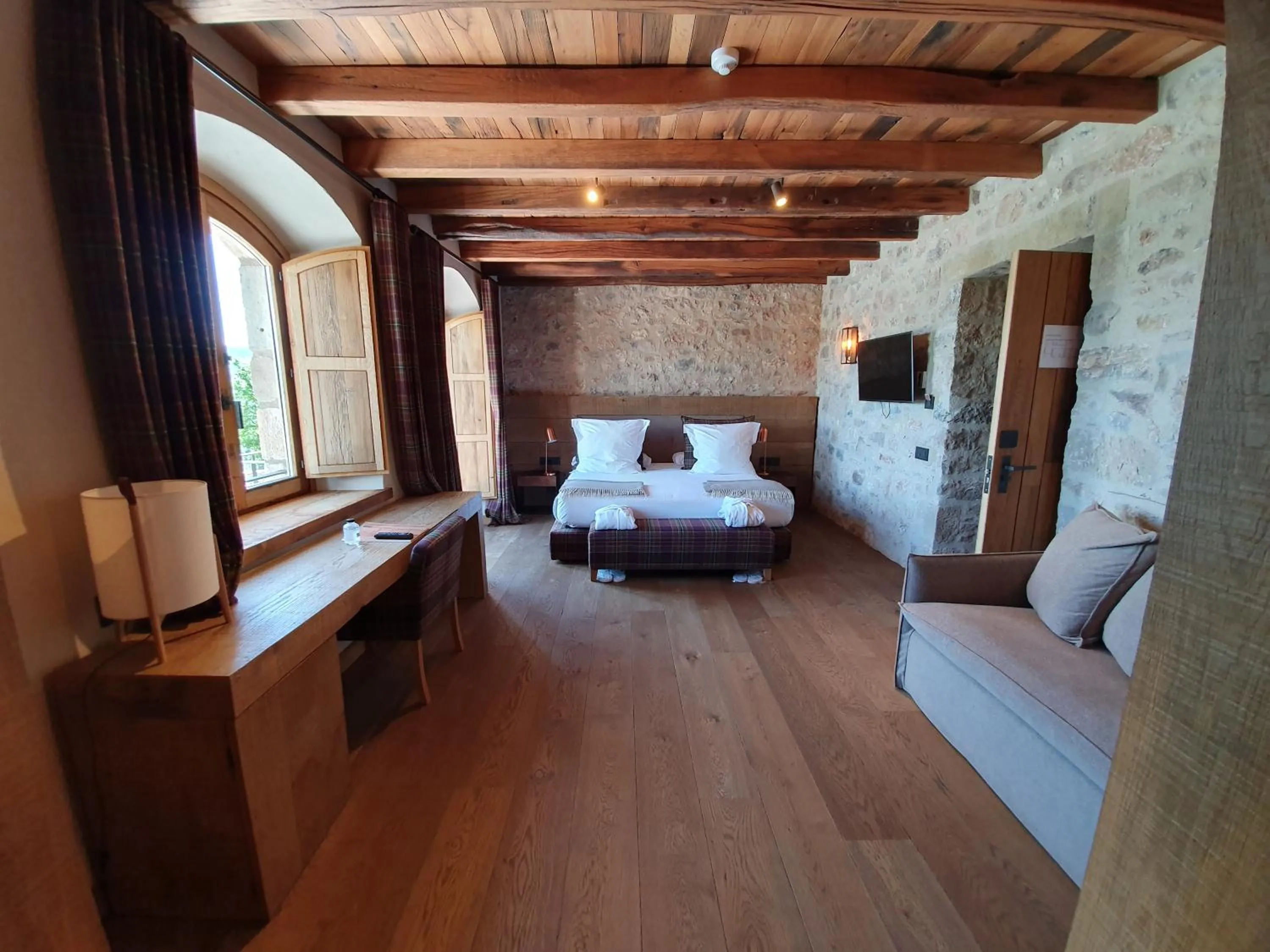 Photo of the whole room, Bed in Hotel Boutique Puig Francó