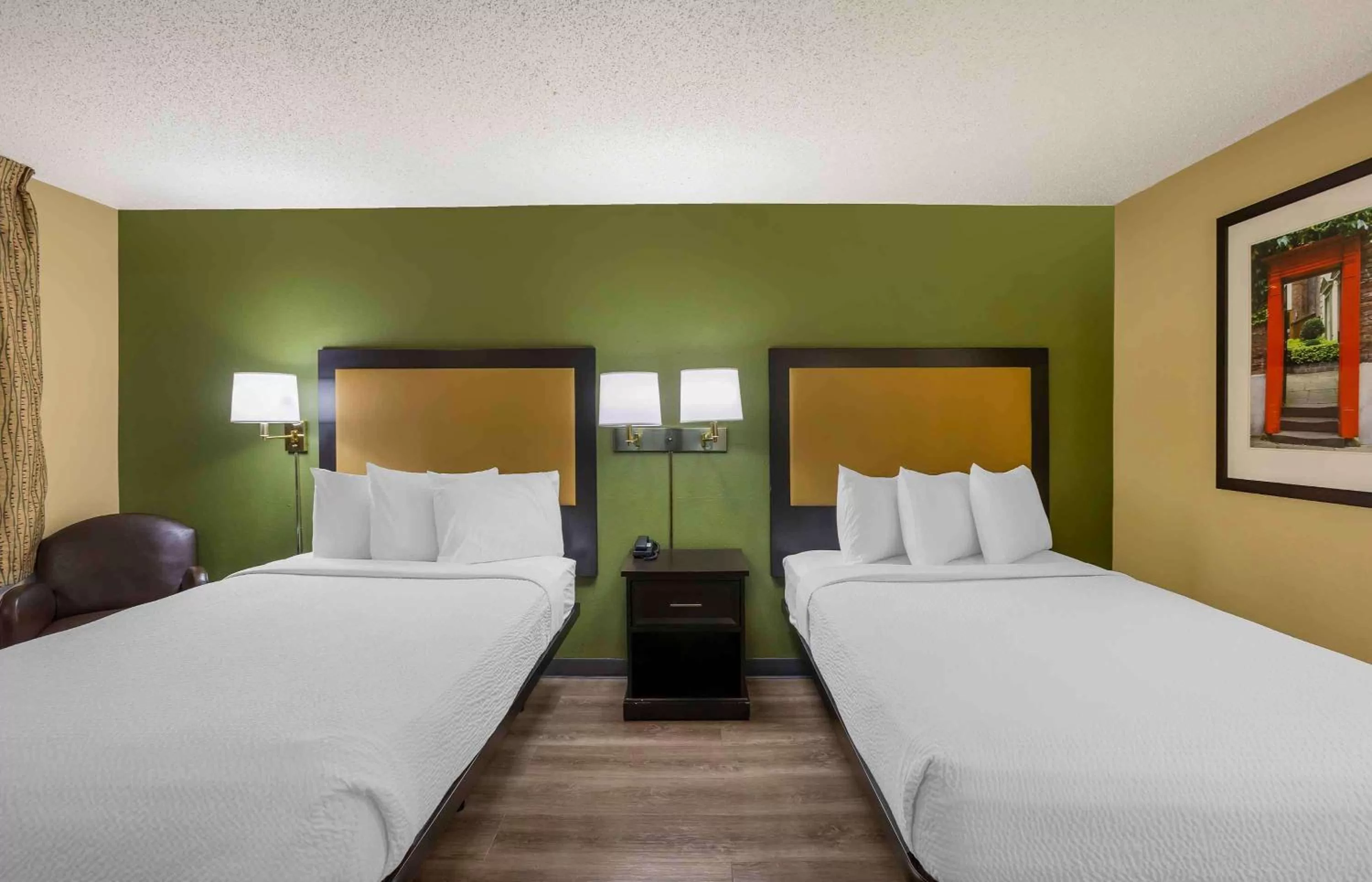Bedroom, Bed in Extended Stay America Select Suites - Springfield - South