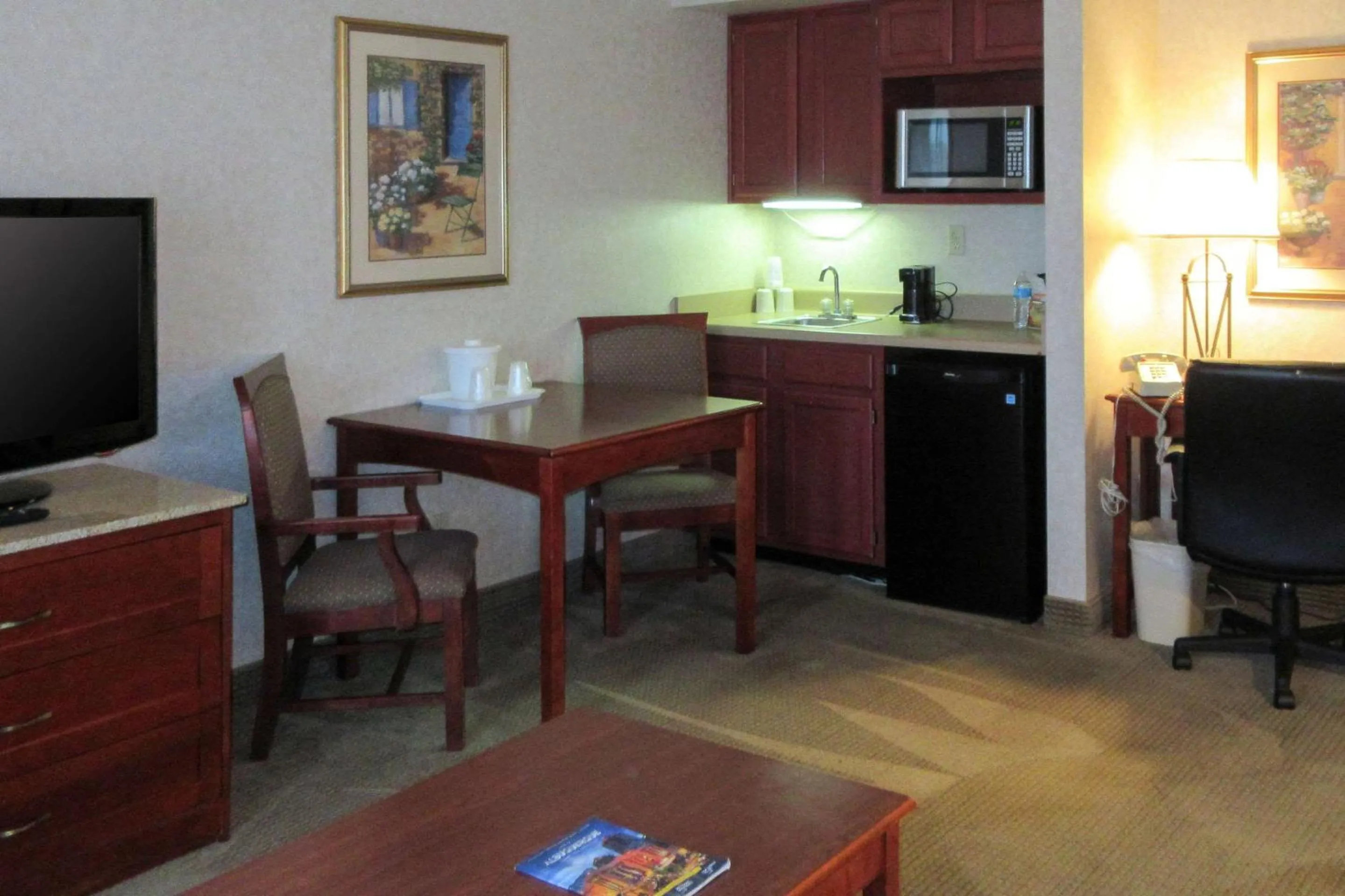 Photo of the whole room in Quality Inn & Suites Albuquerque Midtown - University Area
