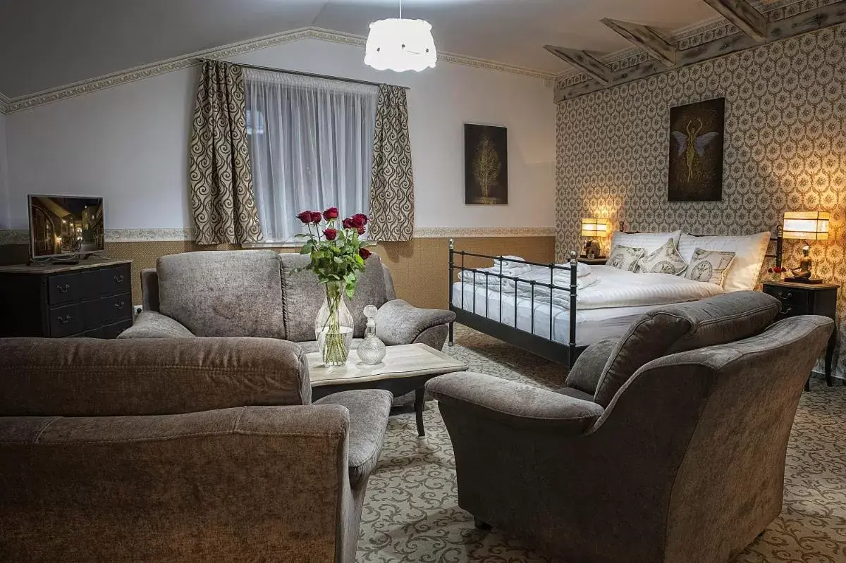 Deluxe Double Room with Balcony in Hotel Pod Bránou Deluxe Double Room with Balcony in Hotel Pod Bránou