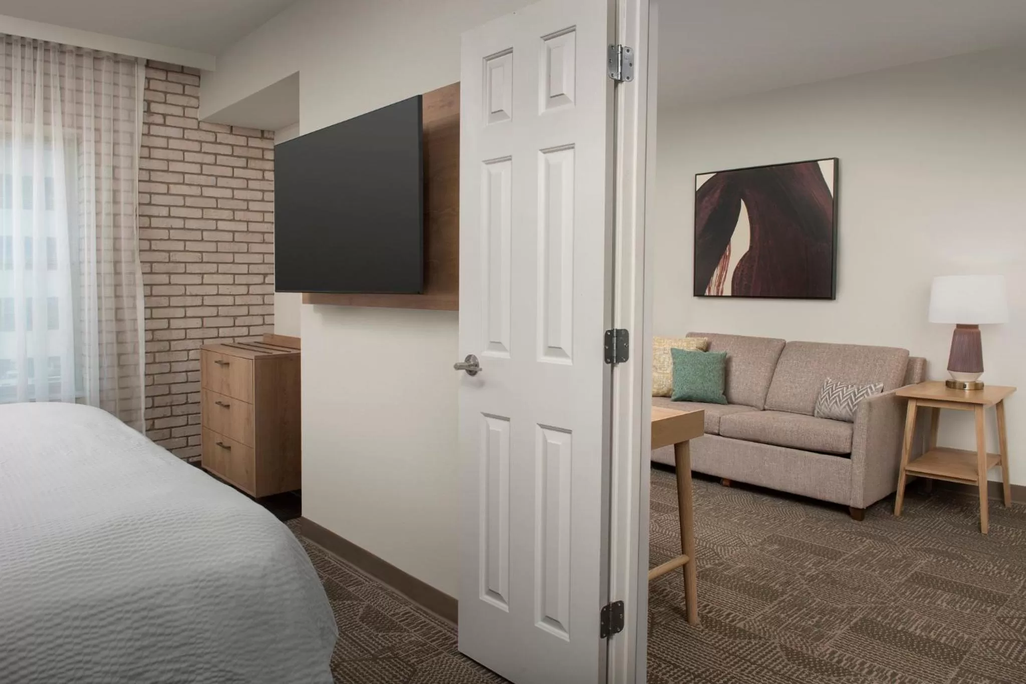 Photo of the whole room, Bed in Staybridge Suites San Antonio Airport by IHG