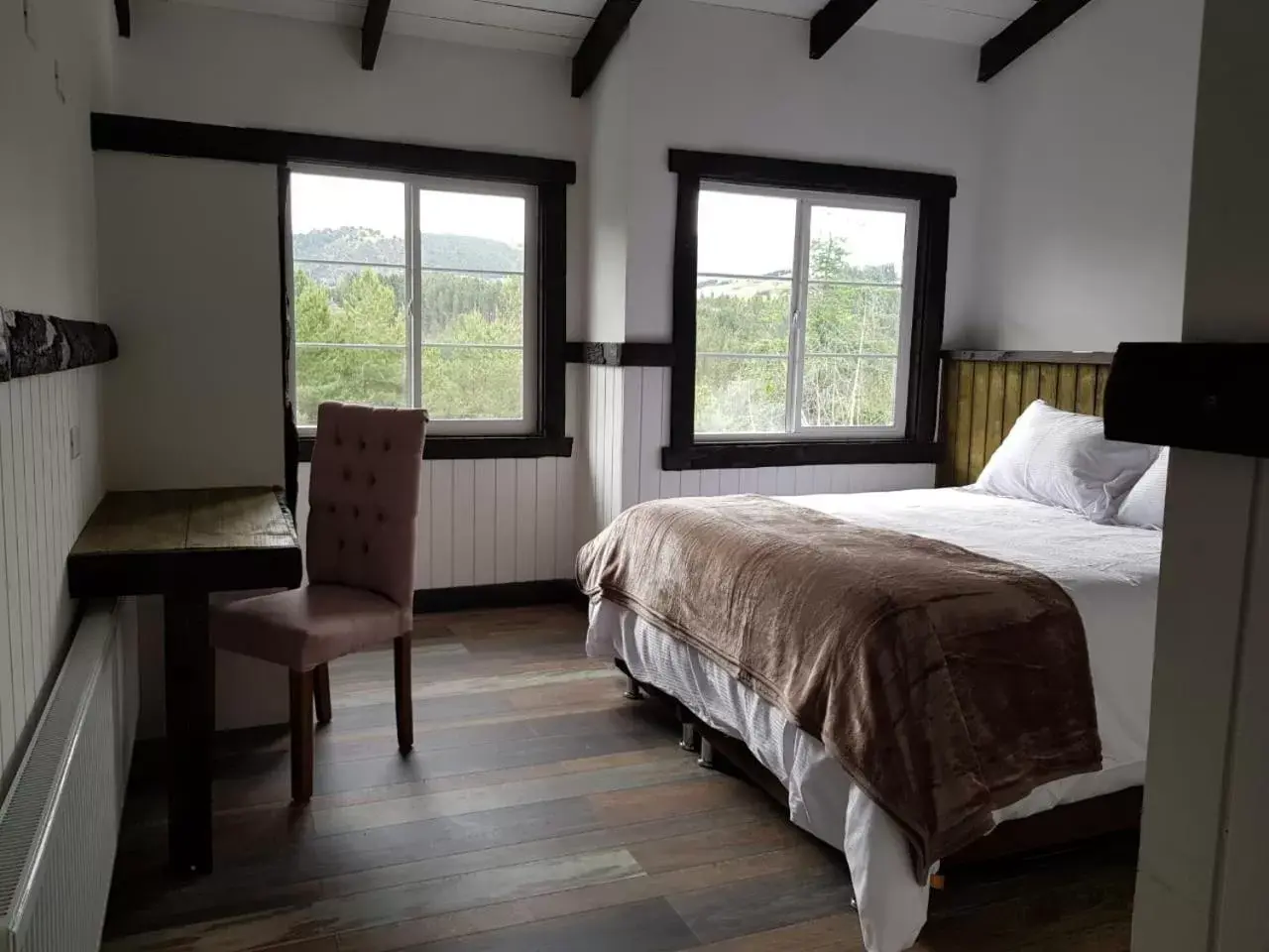 Superior Double Room in The Patagonian Lodge Superior Double Room in The Patagonian Lodge