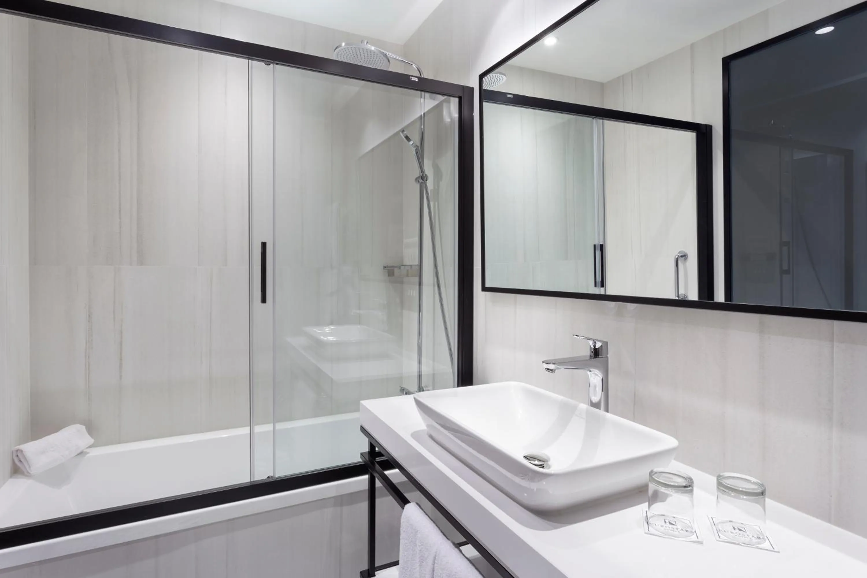 Double/Twin Room in Eurostars Guadalquivir