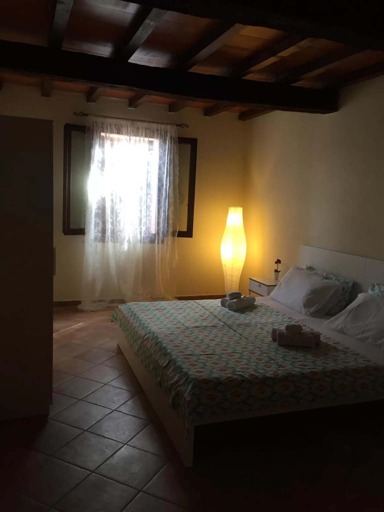 Bed in B&B Happiness in the Country