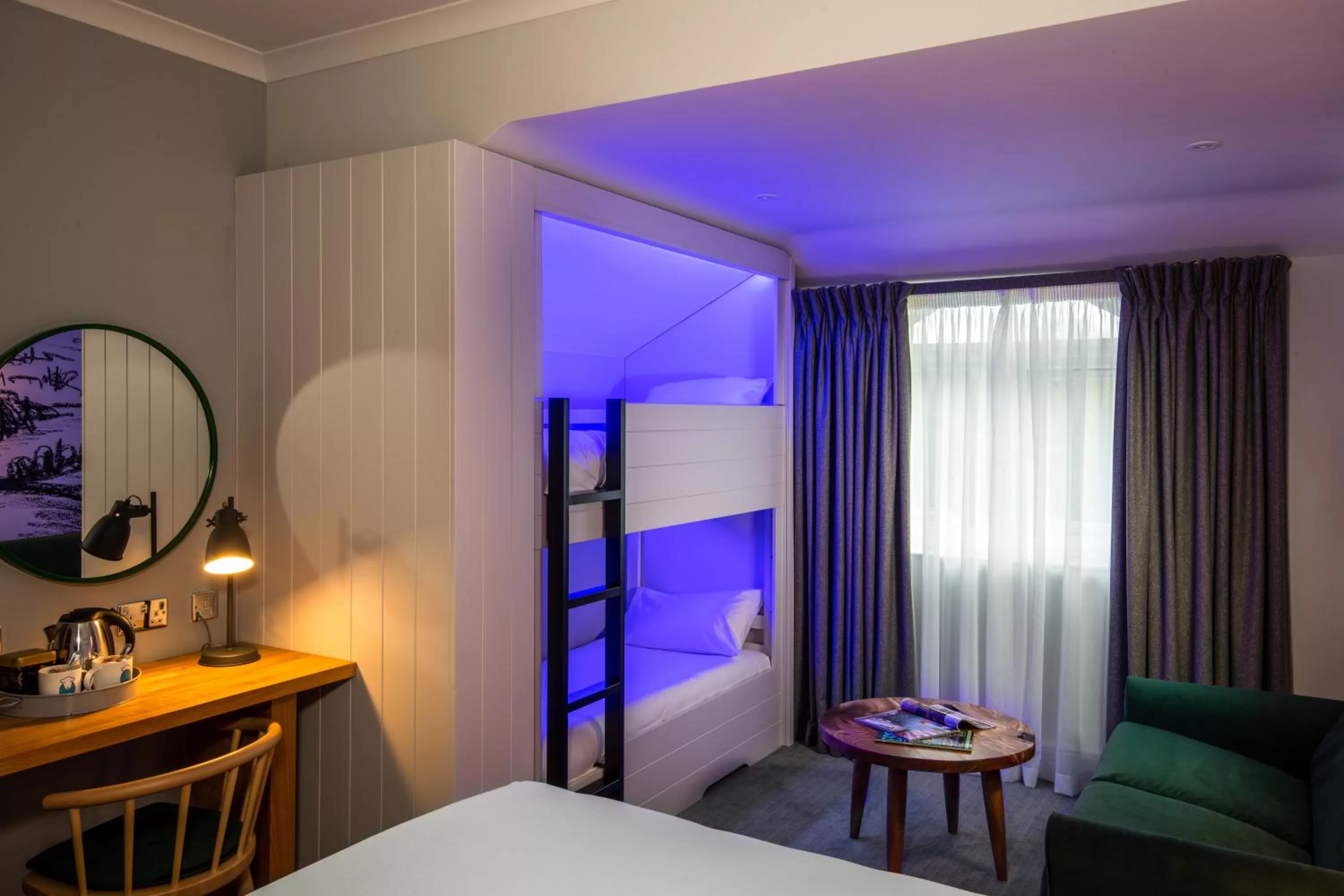 Family, Bed in North Lakes Hotel and Spa