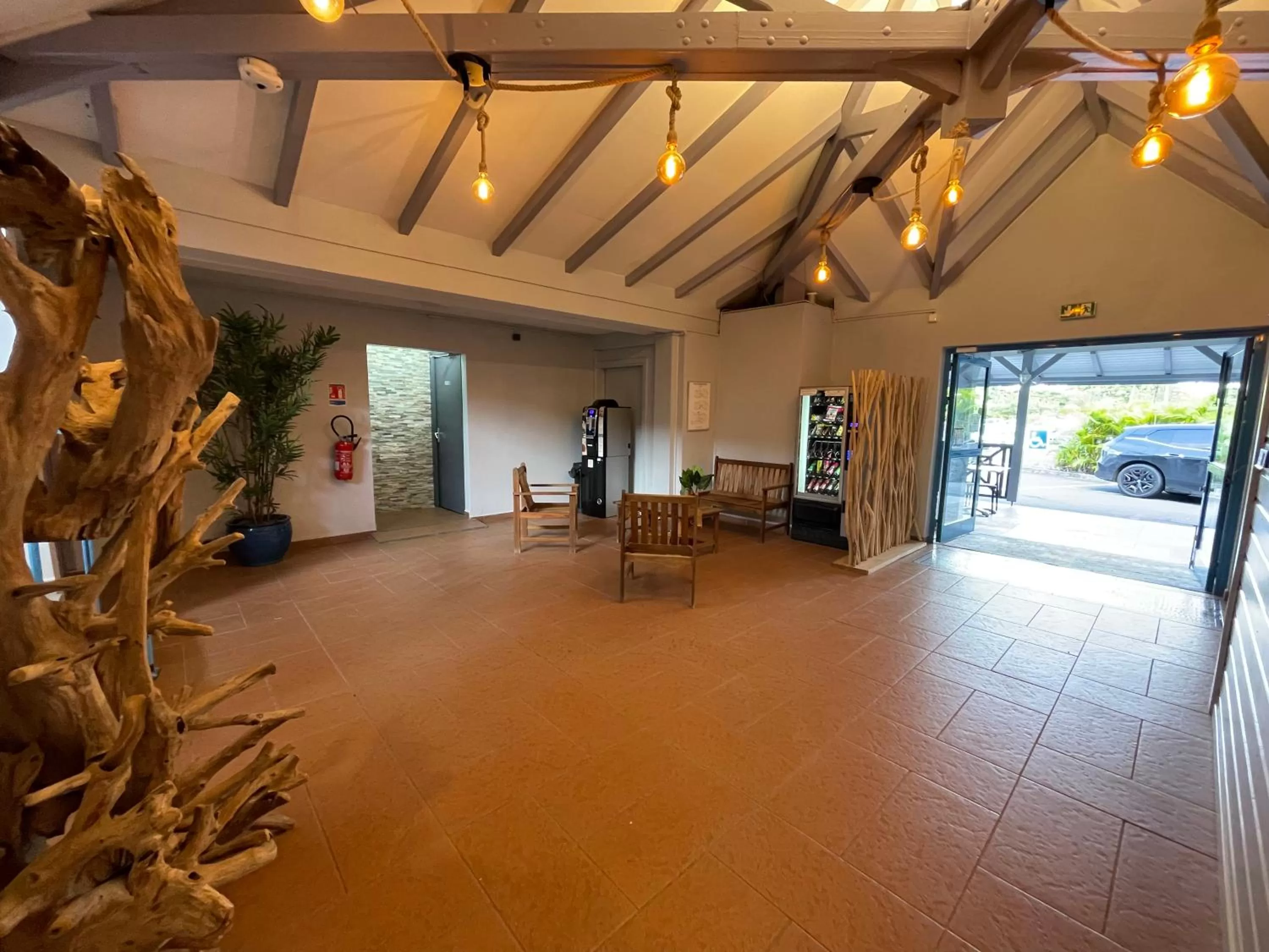 Lobby or reception in Karaibes Hotel