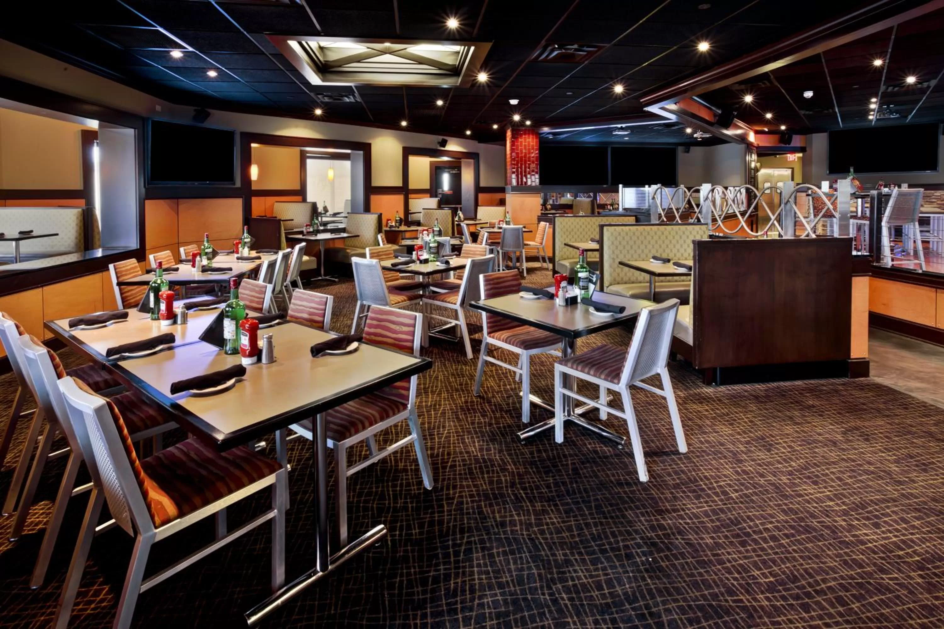 Restaurant/places to eat in Holiday Inn Hotel & Suites Chicago Northwest - Elgin by IHG