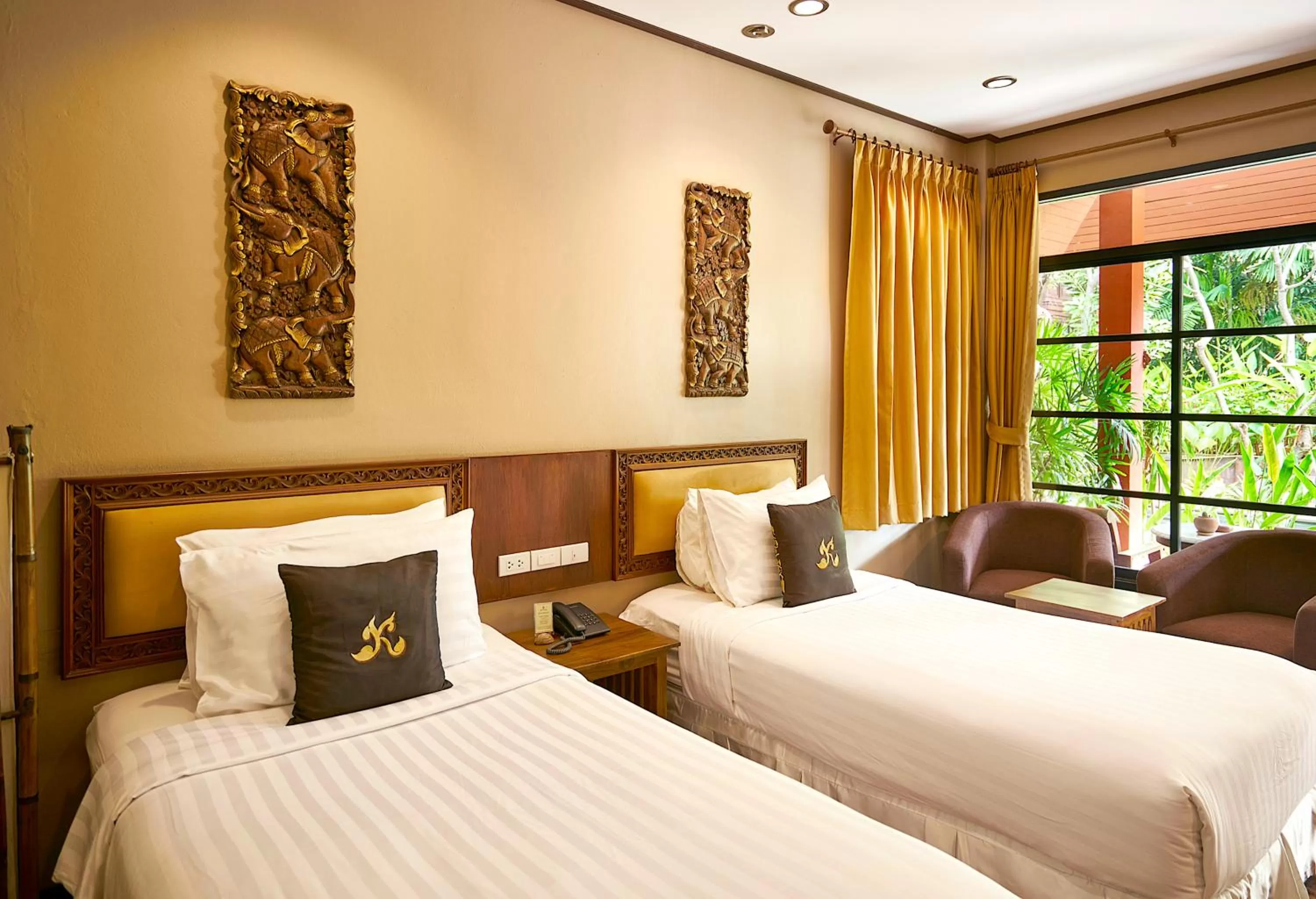 Bed in Ruenkanok Thaihouse Resort