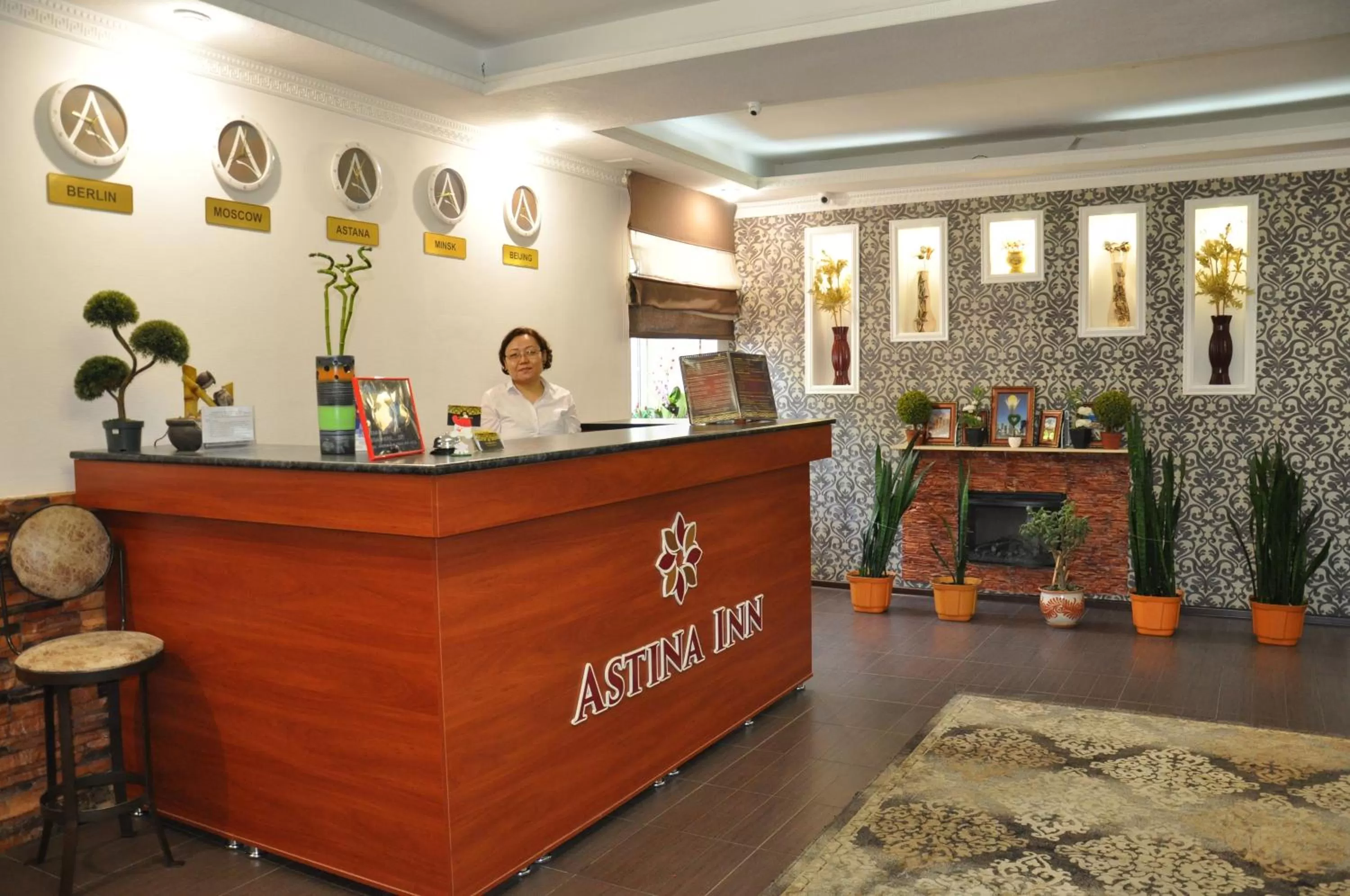 Lobby/Reception in Astina Hotel