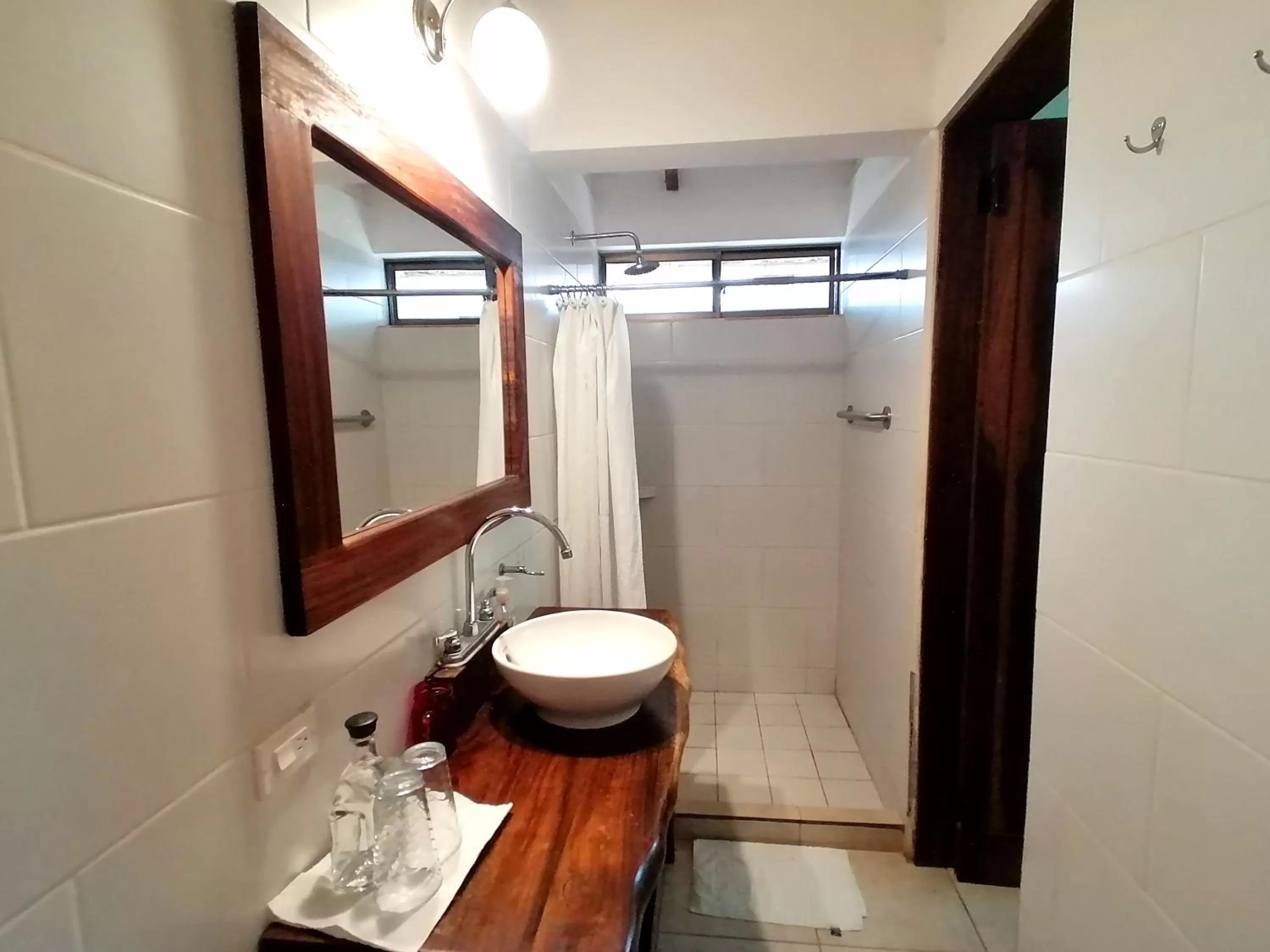 Shower, Bathroom in Xalli Beach Hotel