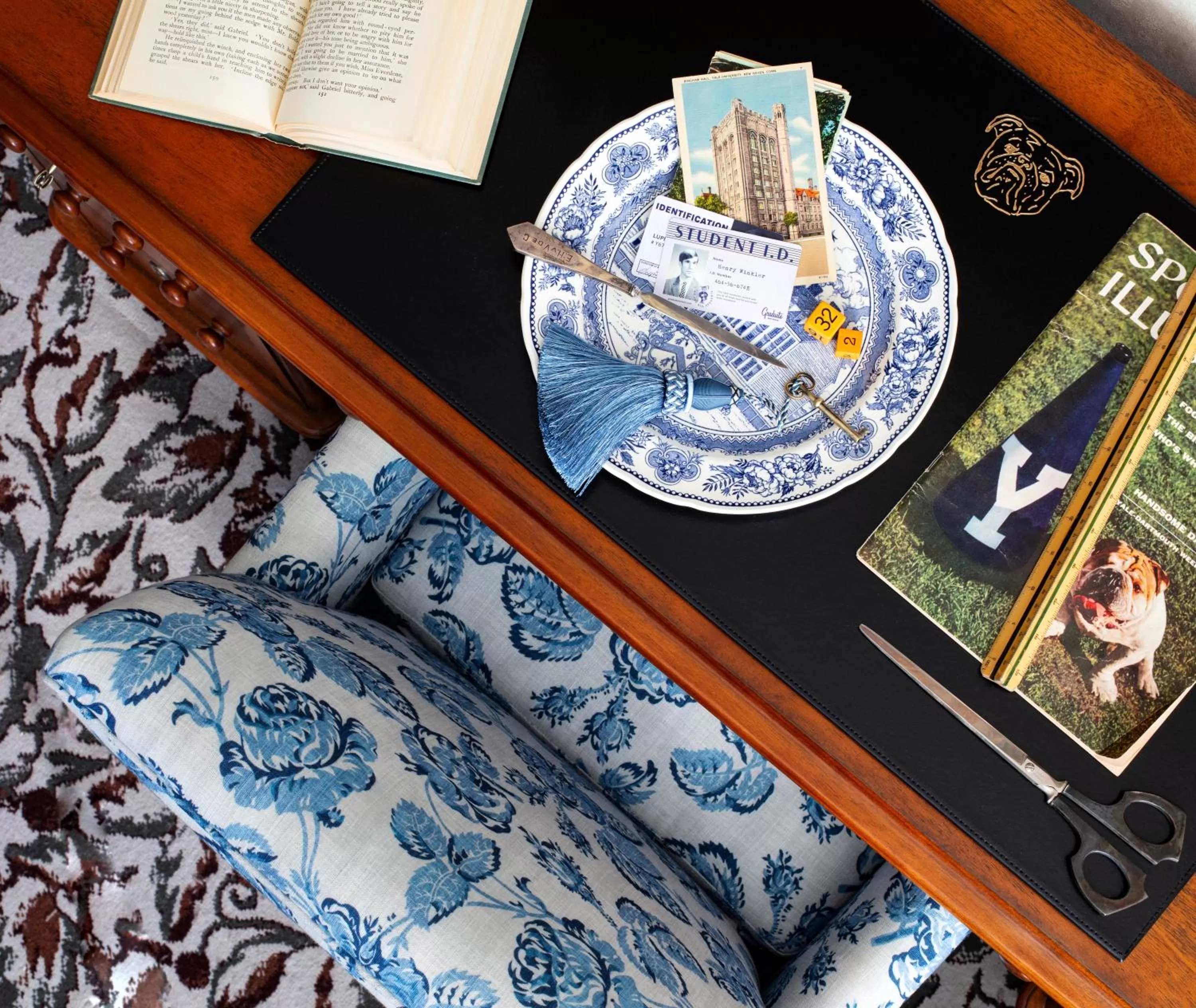 Seating area in Graduate by Hilton New Haven