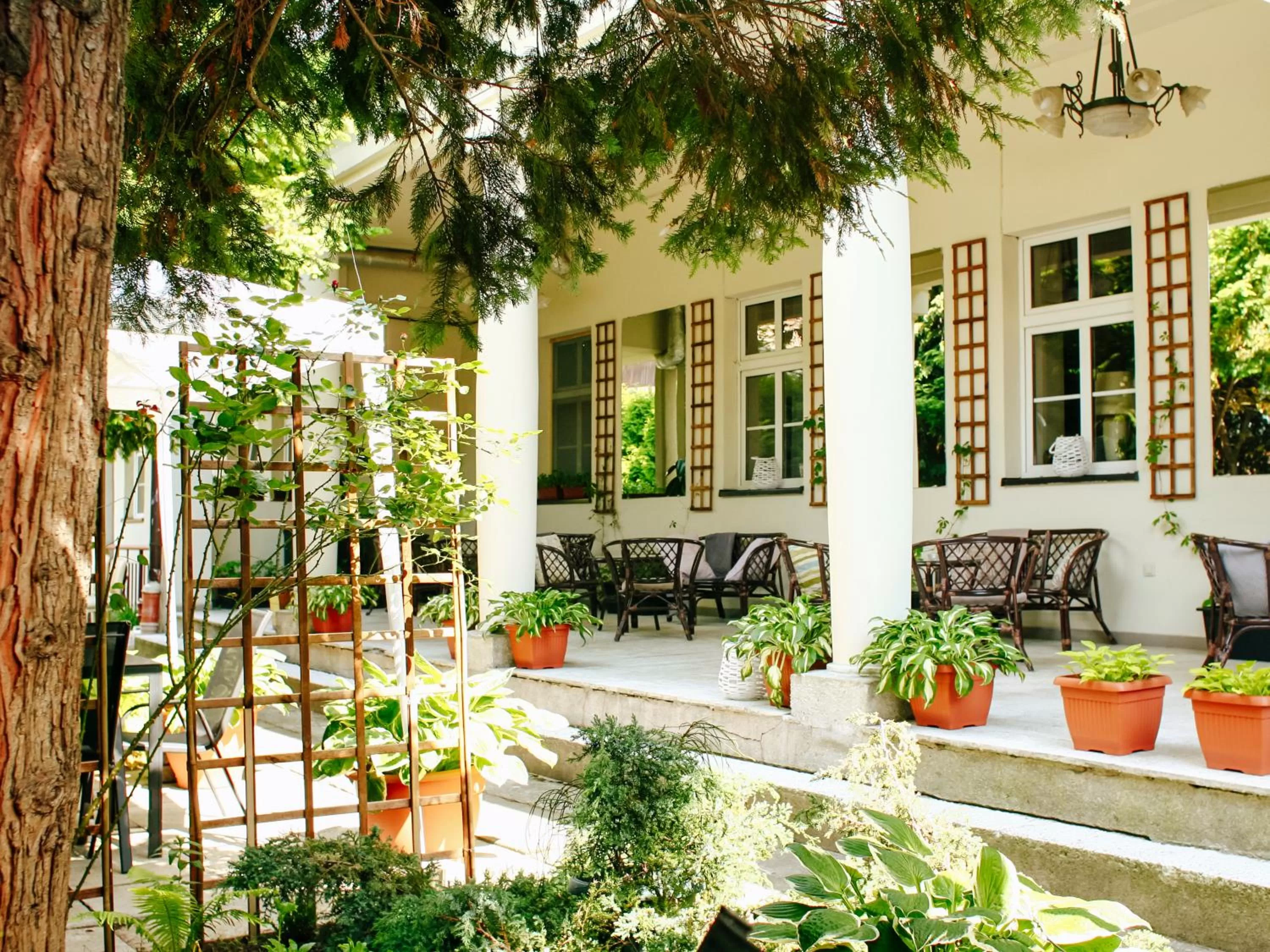 Property building in Miodosytnia Aparthotel