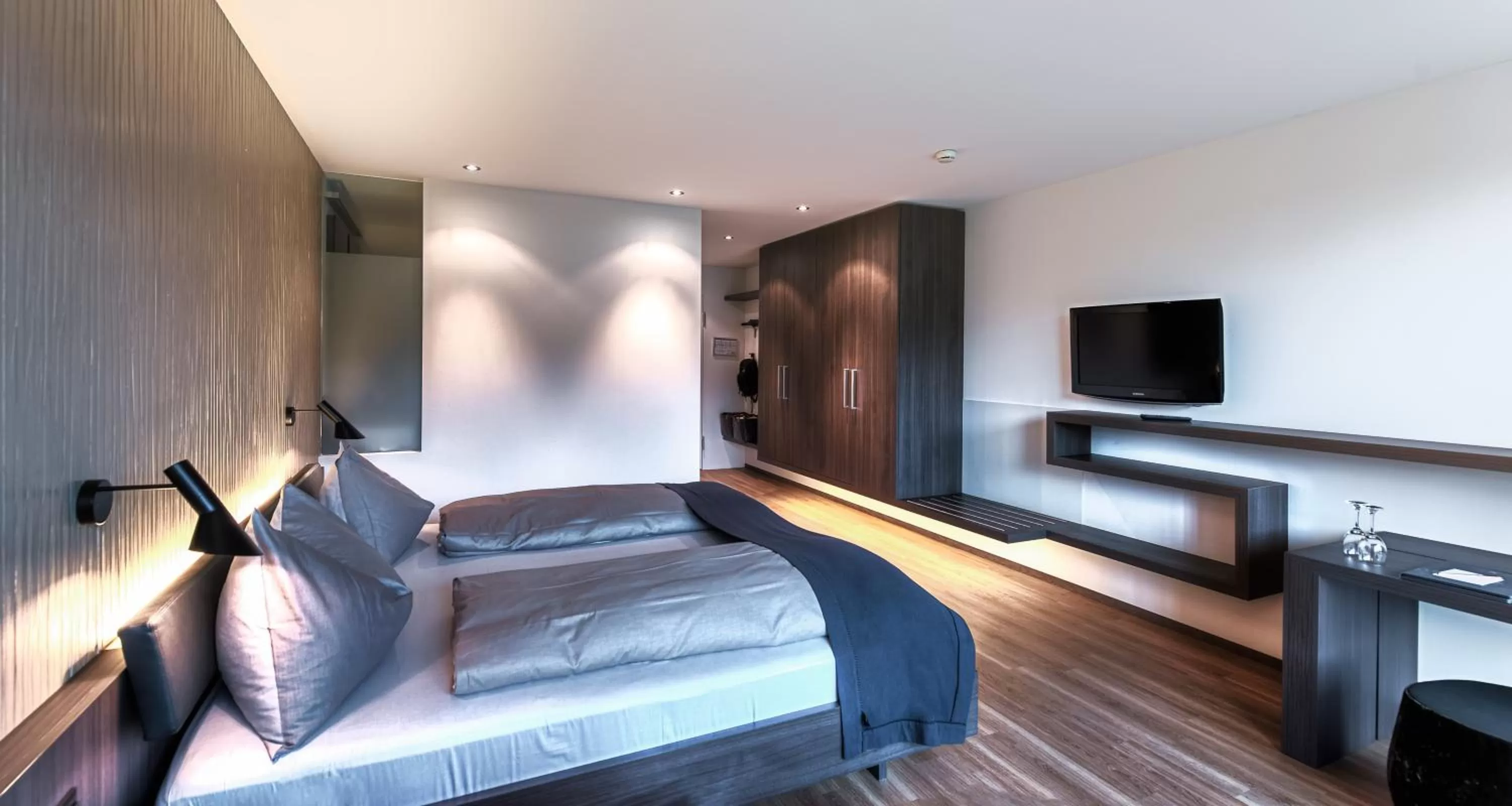 Photo of the whole room, Bed in Wellnesshotel Golfpanorama