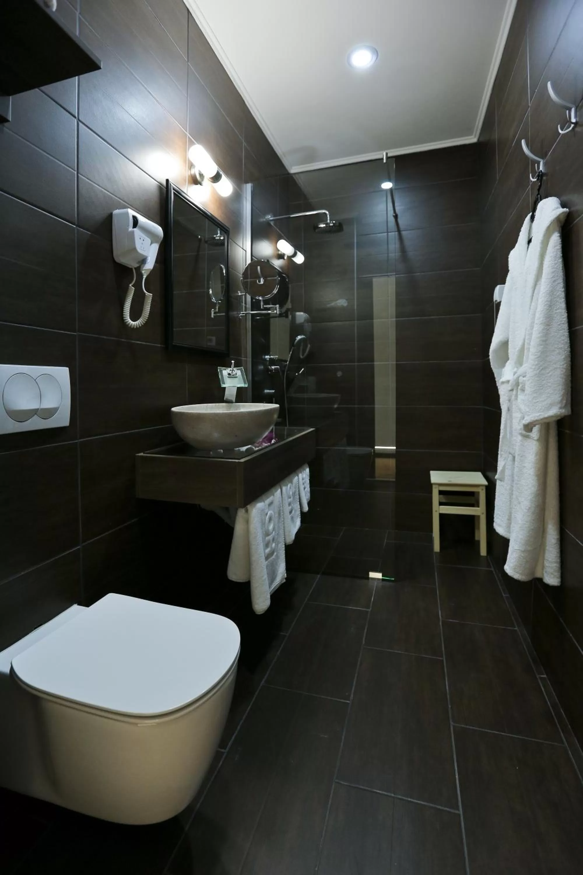 Bathroom in Garni Hotel Zen free parking