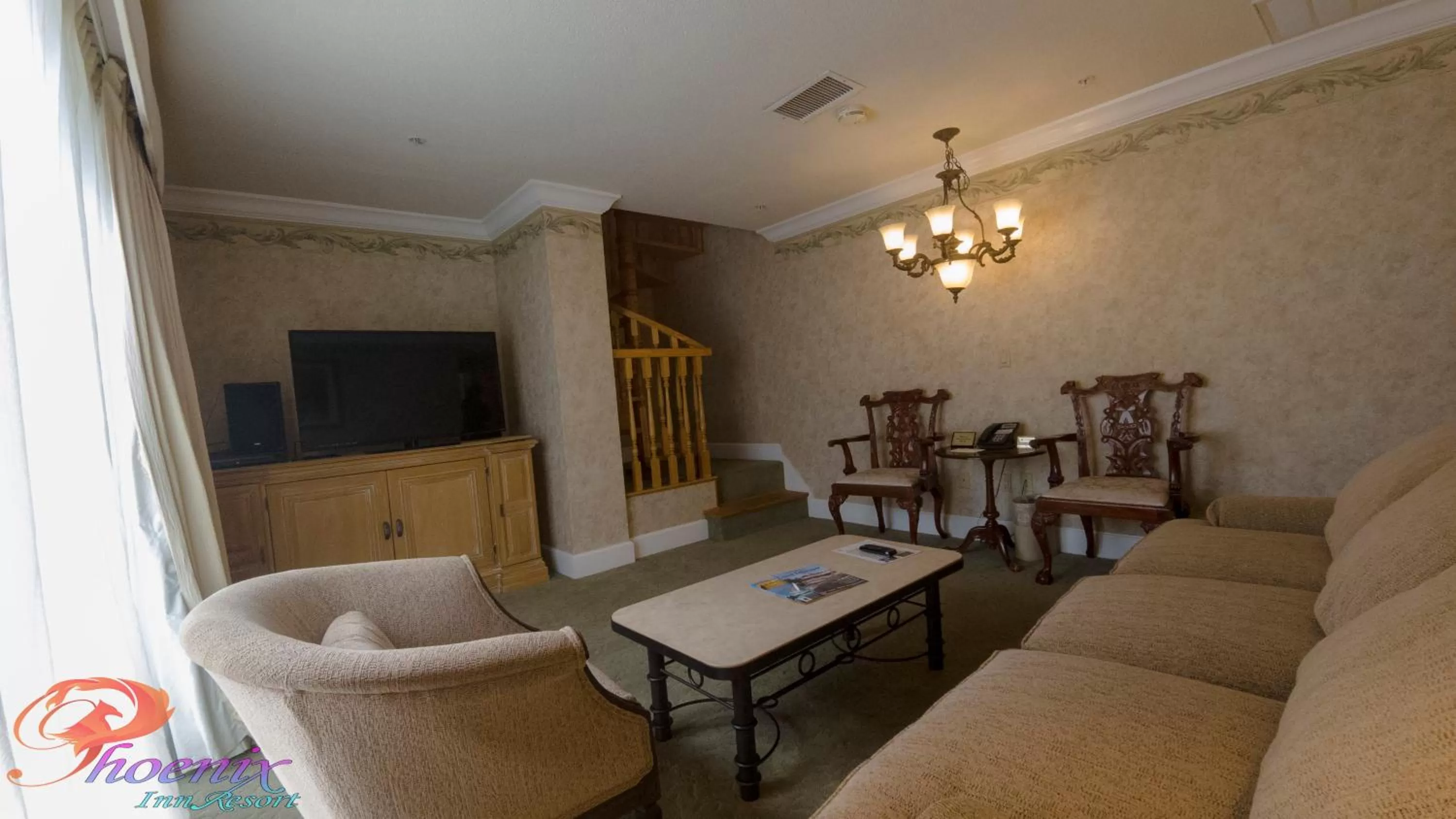 Living room, Seating Area in Phoenix Inn Resort