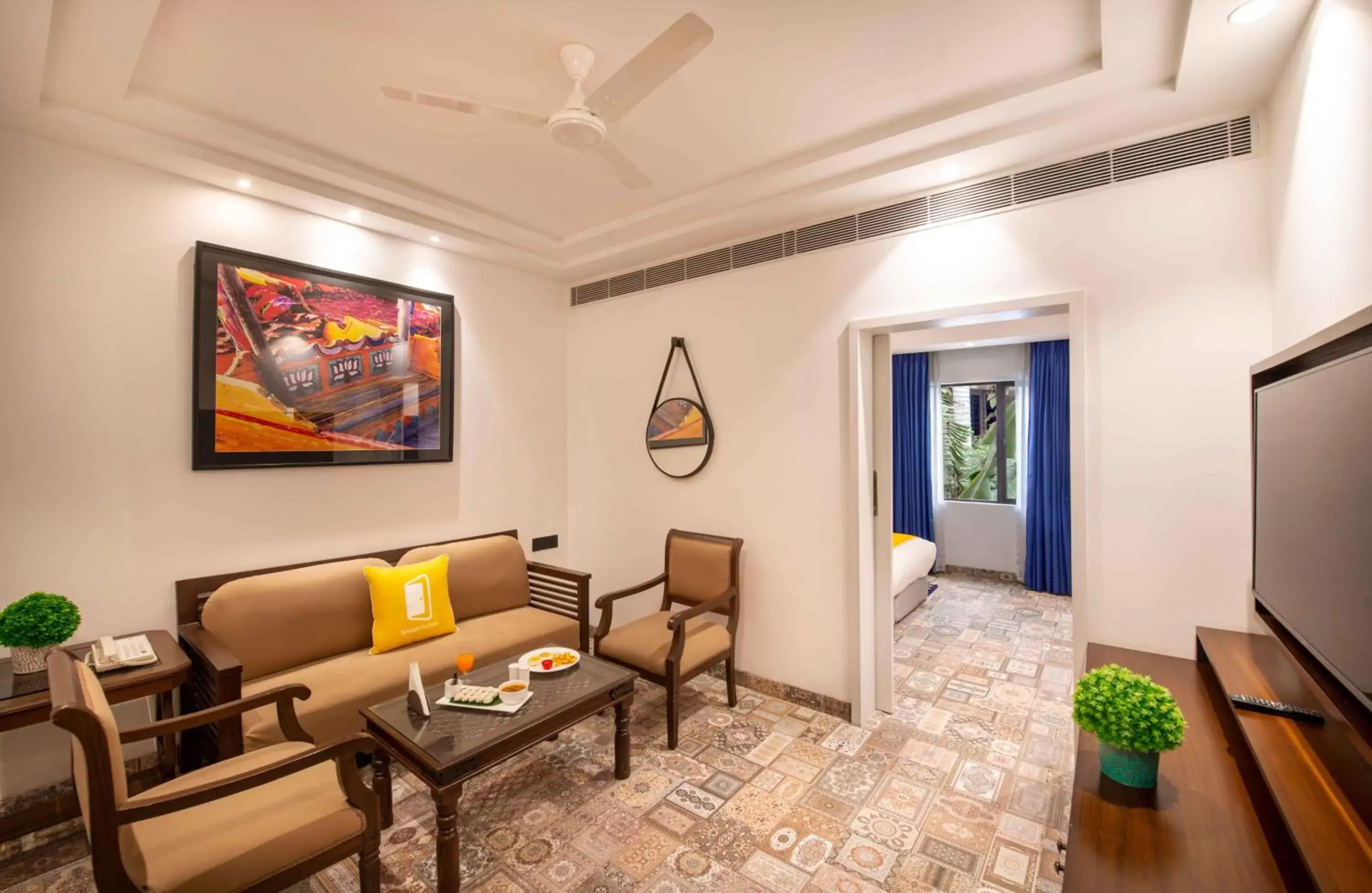 Suite with City View - single occupancy in Bloom Boutique l GK1 Suite with City View - single occupancy in Bloom Boutique l GK1