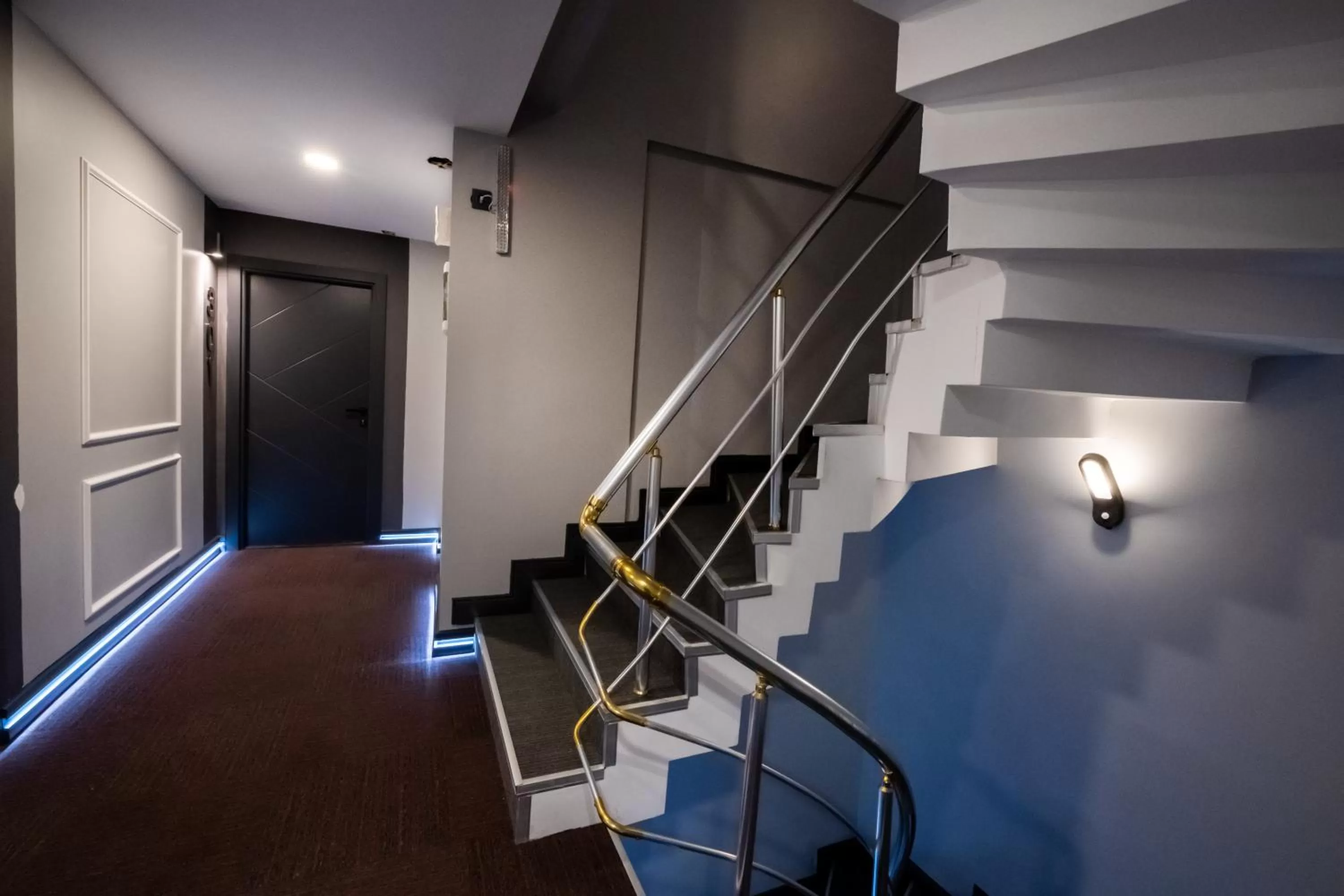 Property building in The Queen Hotel