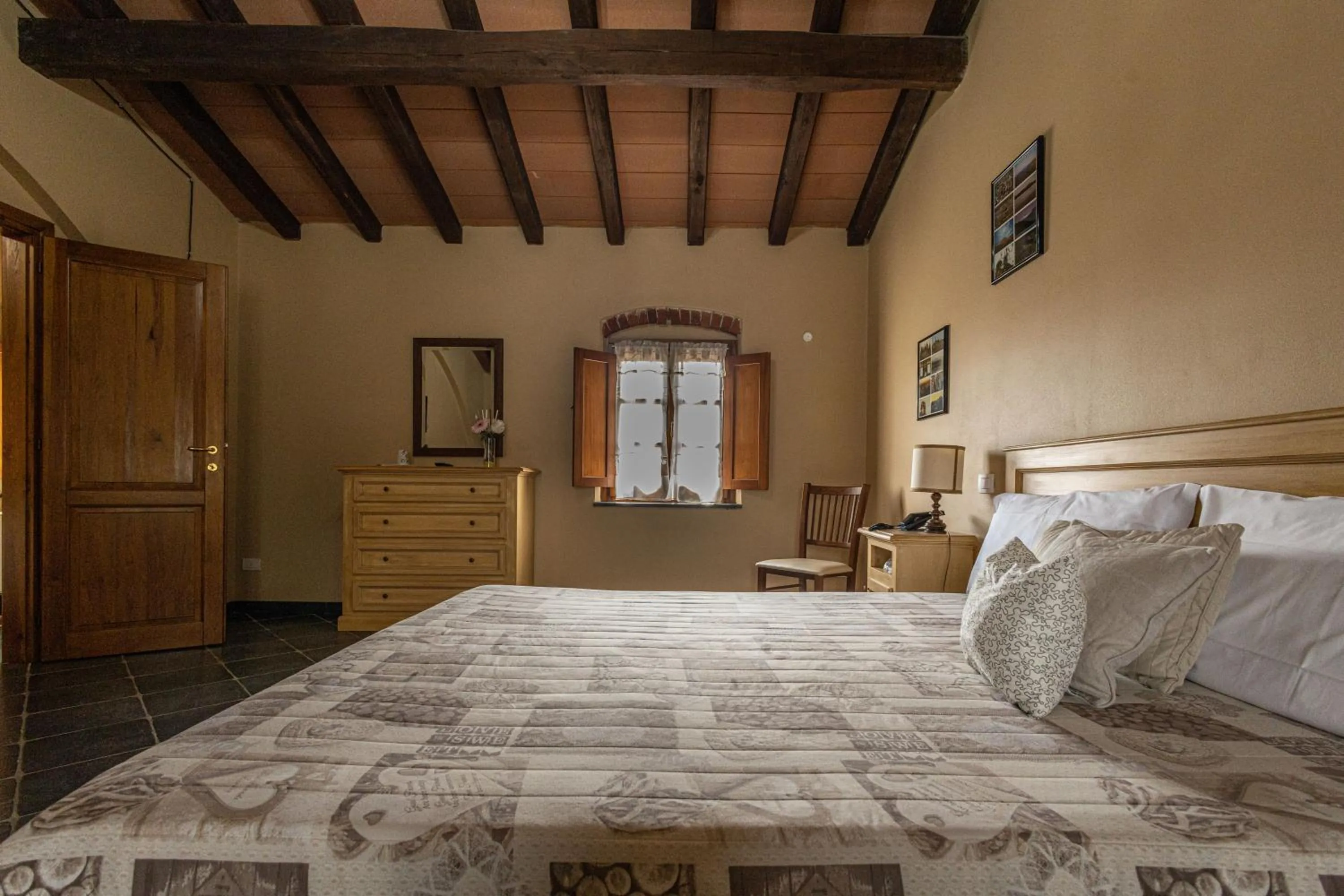 Bed in Albergo la Luna