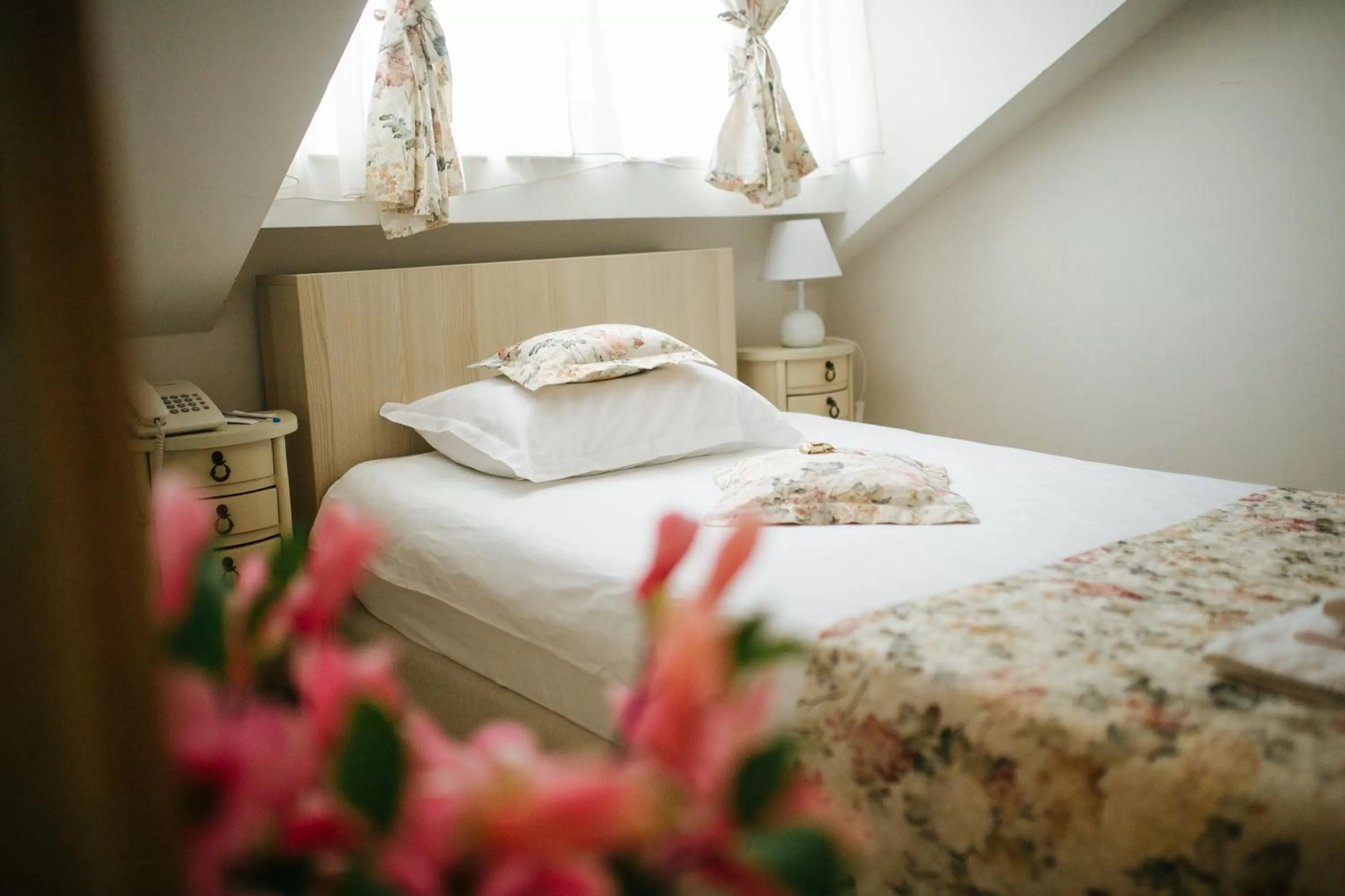 Bed in Garni Hotel Andric